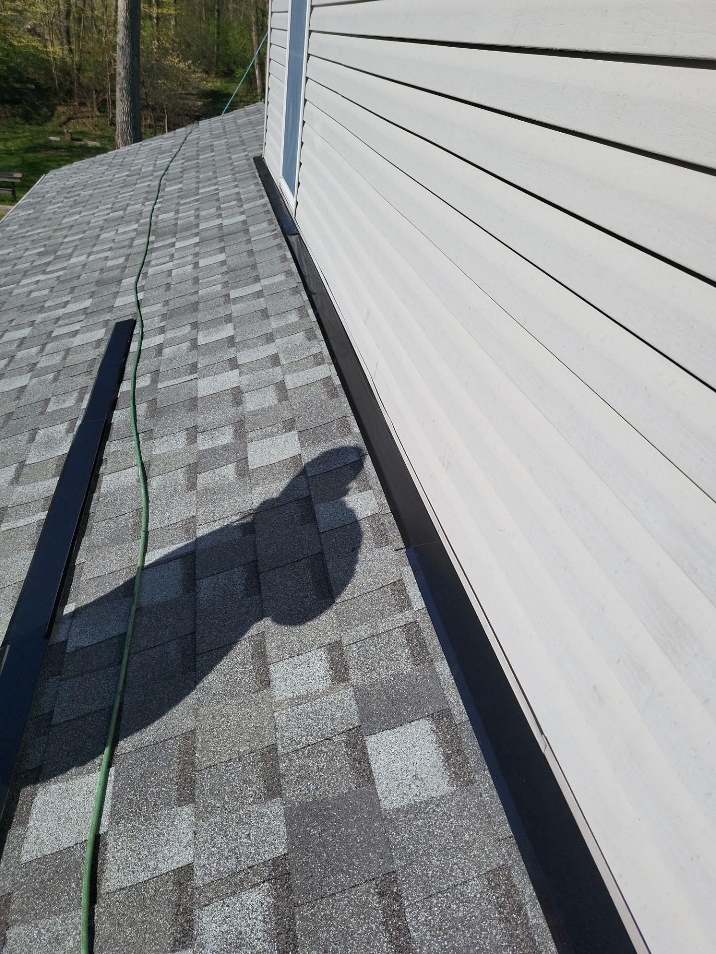 Atlas Pinnacle, Color, Coastal Granite, Drip Edge, Birch White by Eagle Eye Roofing