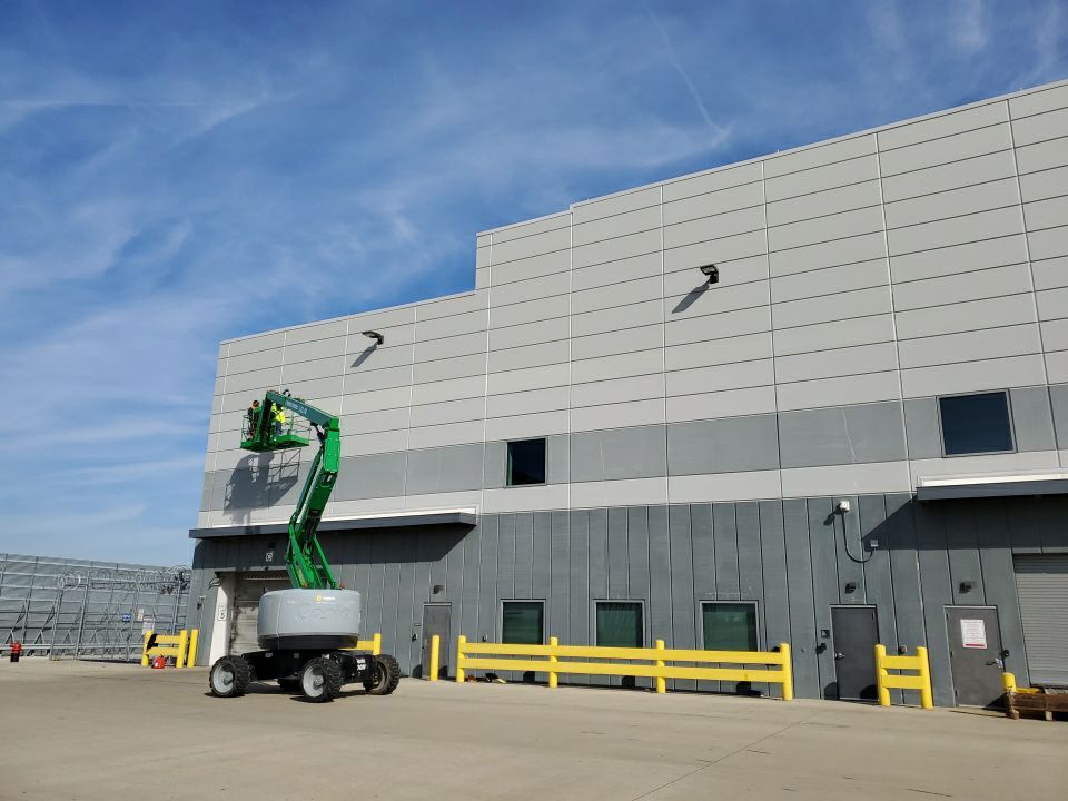 Tilt-up Precast Exterior Warehouse Painting by Paint Platoon USA
