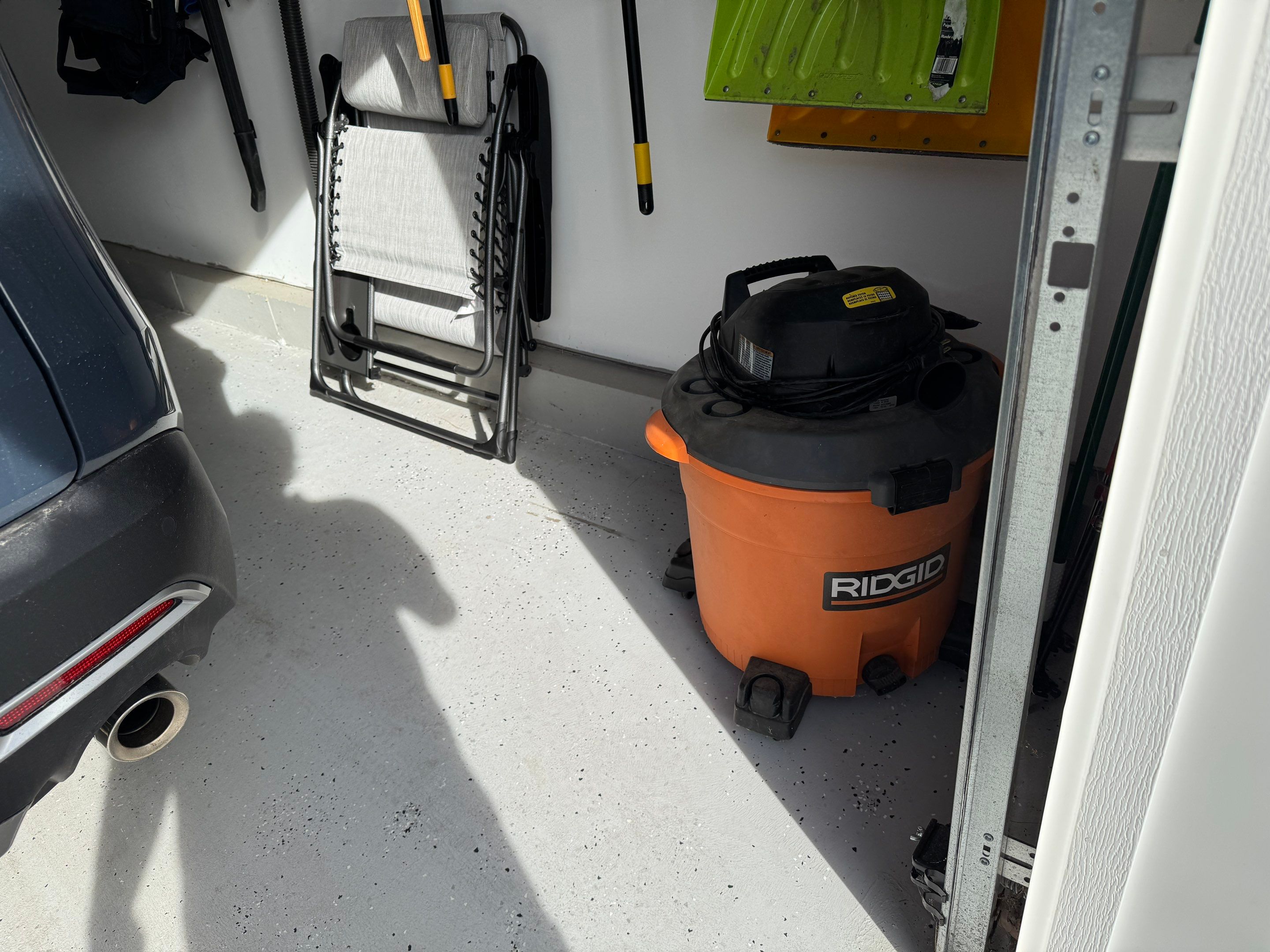 Garage in Londonderry, NH 03053 by Symphony Concrete Coatings