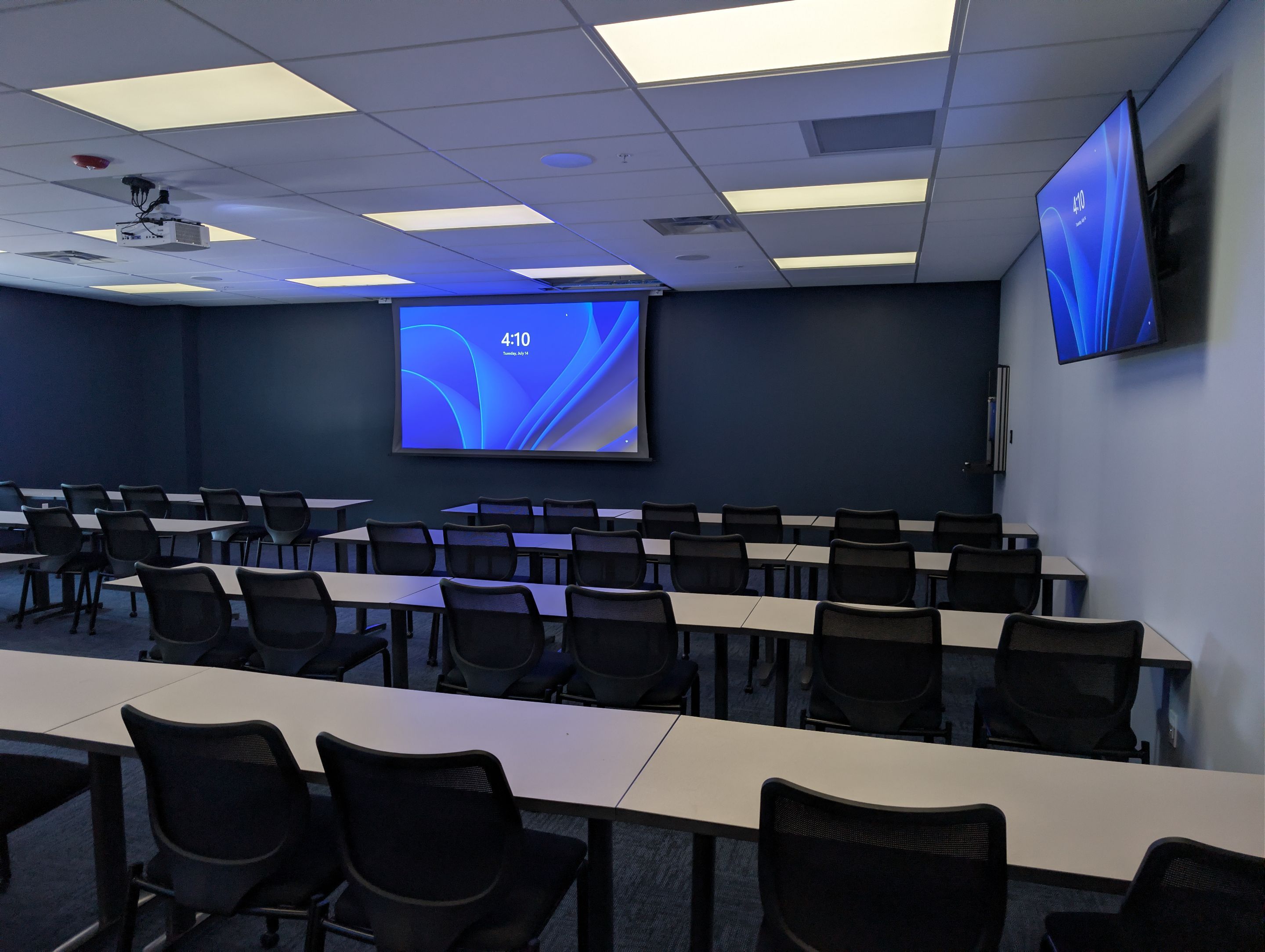 Commercial AV Integration and Network Infrastructure for Lebanon Facility by Techkinect