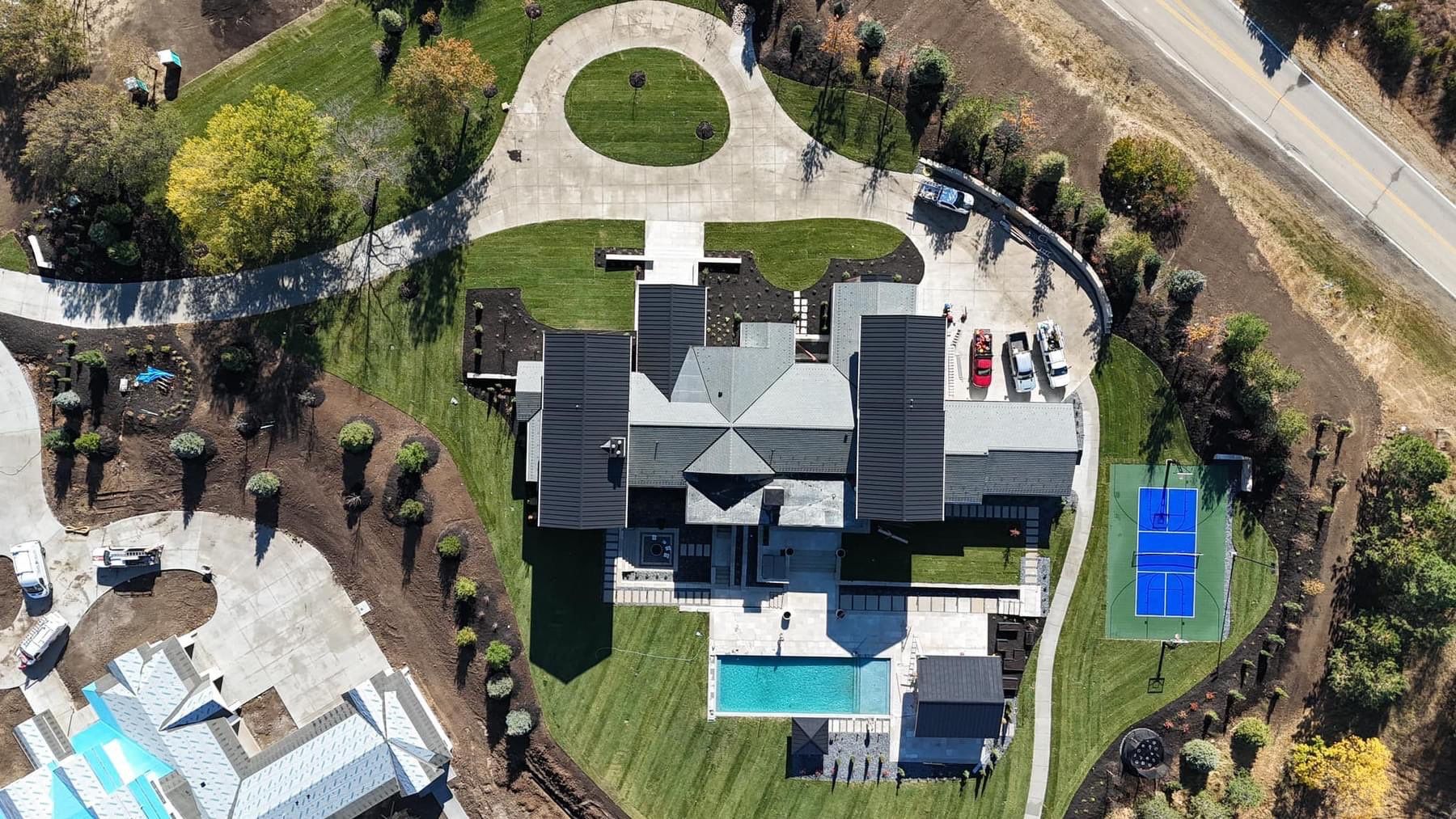 Stunning Custom Home with Davinci Province Shingles by White Castle Roofing