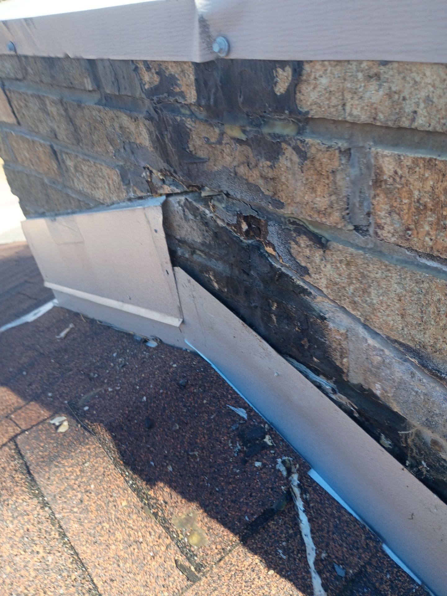 Seamless Gutter Replacement - Mt. Ida, AR by Hostetler Roofing