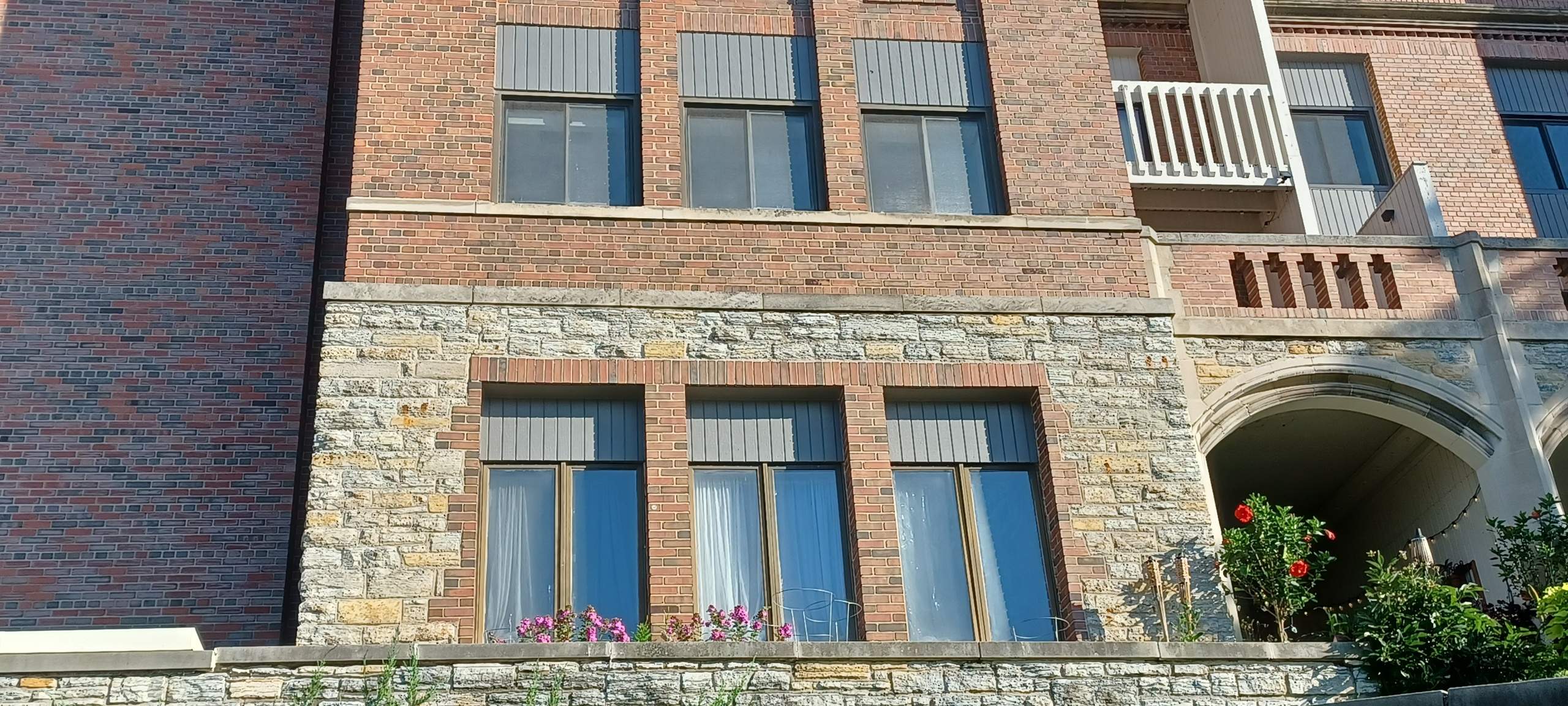 Tuckpointing - St. Paul by Gassen Construction and Maintenance
