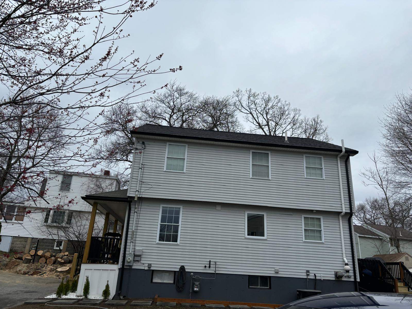 Full Roof Replacement in Billerica, MA – Architectural Black Shingles by JOHNNYS PRO