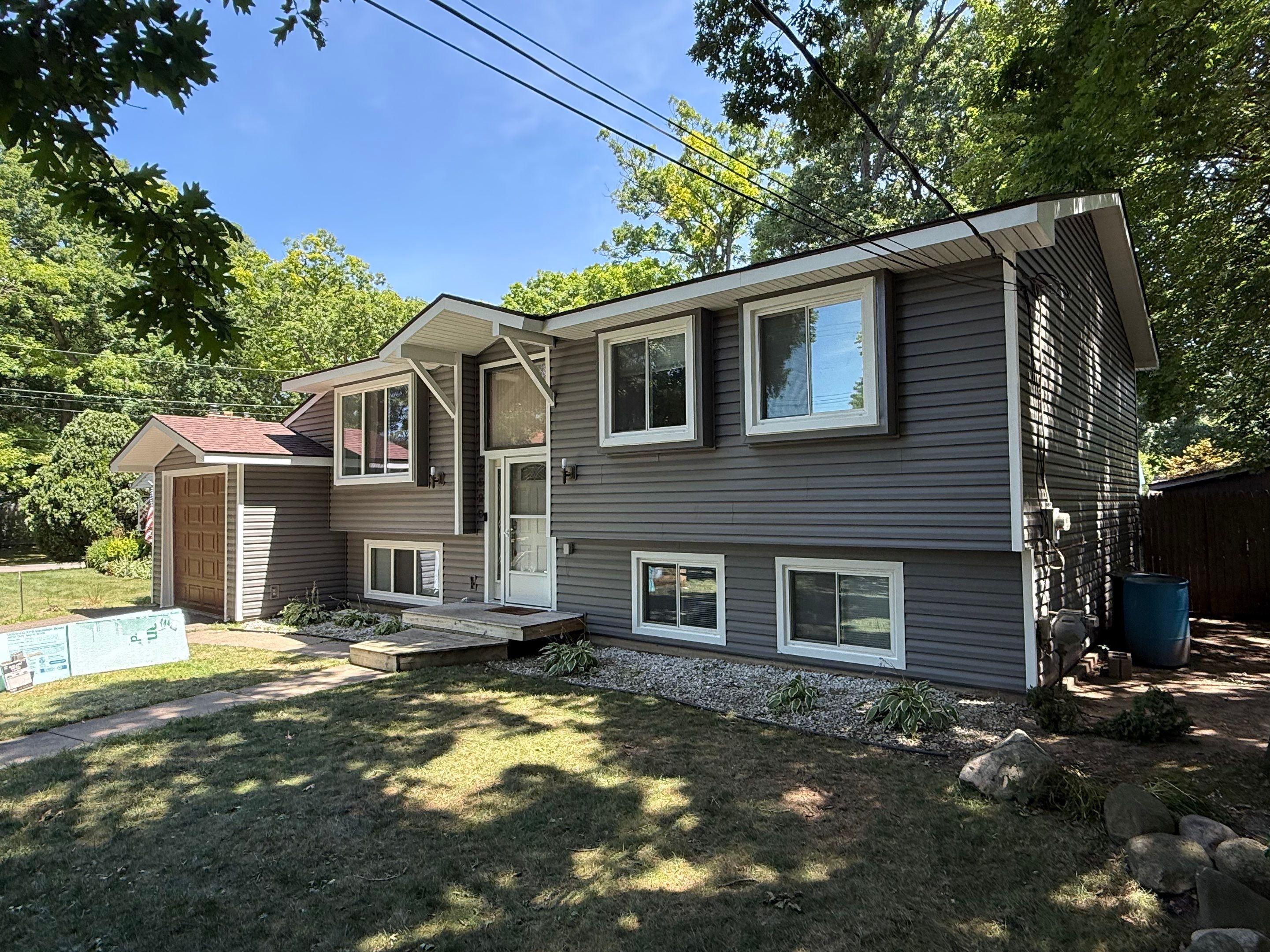 Siding Replacement using Alside D4 Odyssey-Plus Dutchlap Ageless Slate by 180 Contractors