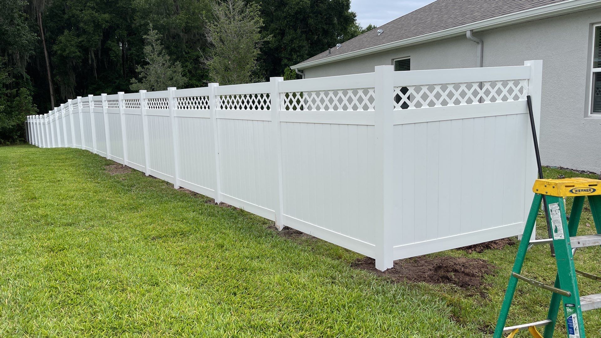 Riverview, FL Vinyl Fence Installation using White Vinyl Privacy Fence by Asap fence and gates, LLC