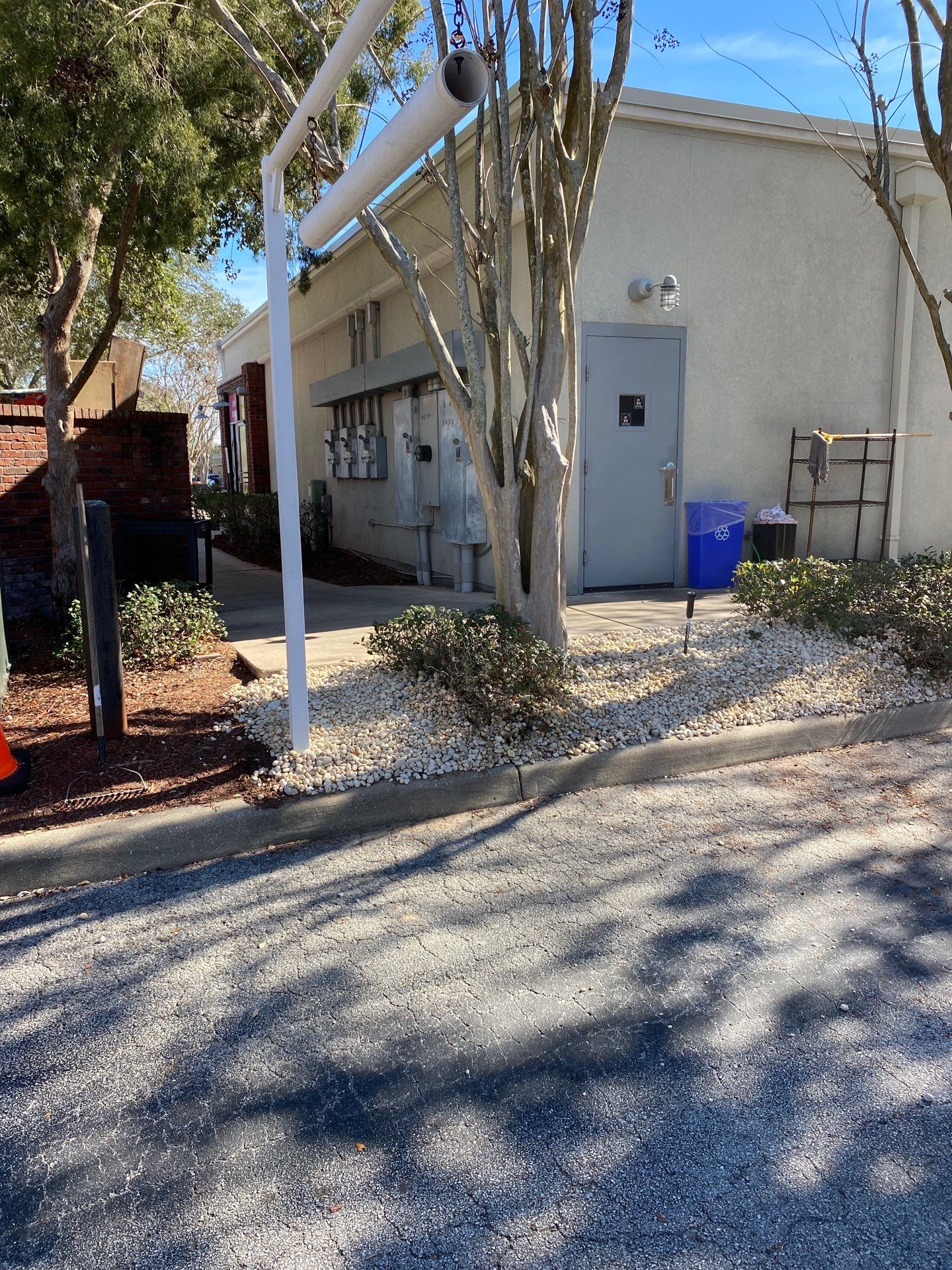 Larry’s Giant Subs | Rock & Mulch by ProGreen Services