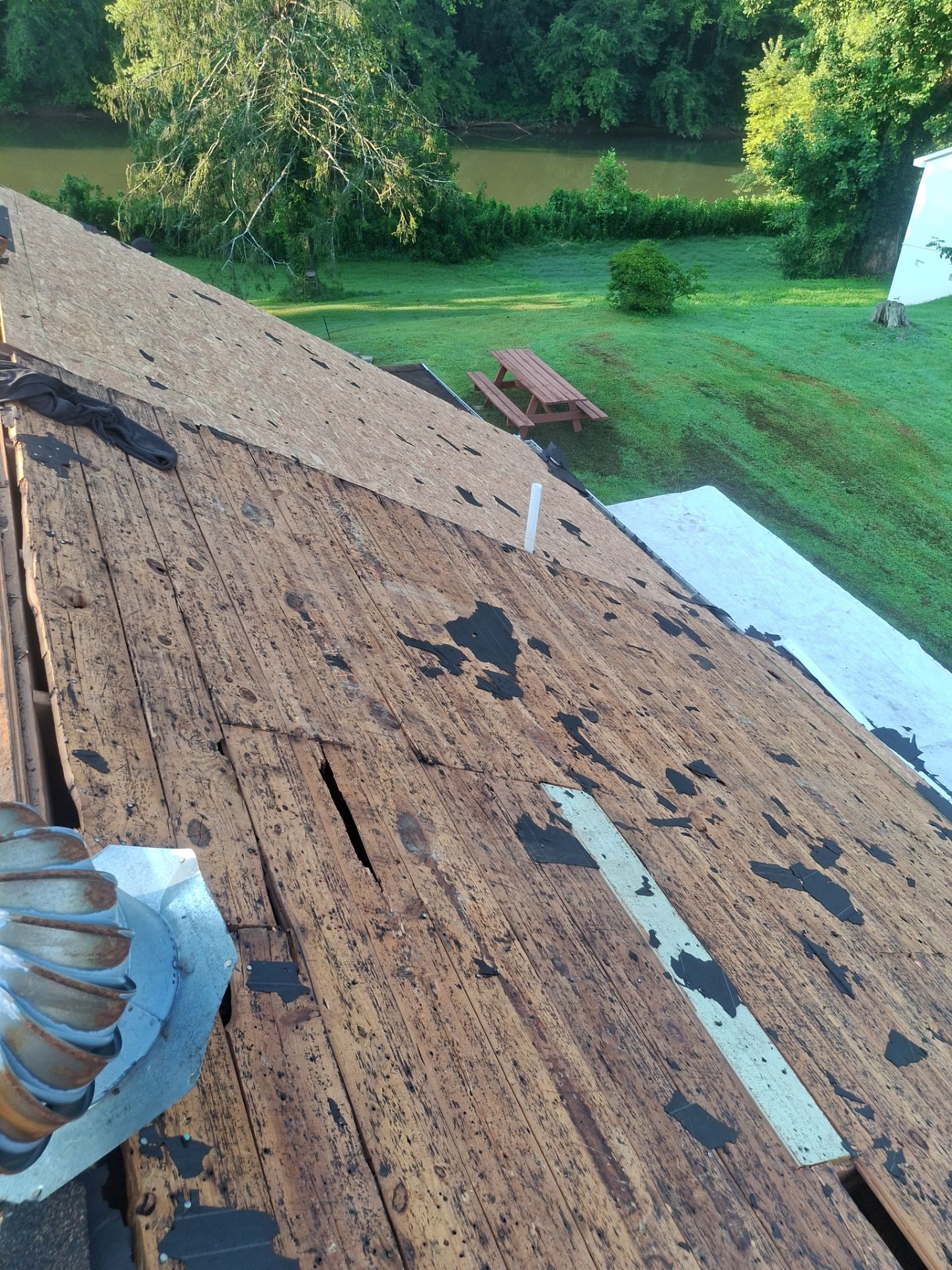 Residential Roofing Installation using GAF Timberline HDZ Weatherer Wood by Rainstoppers Roofing