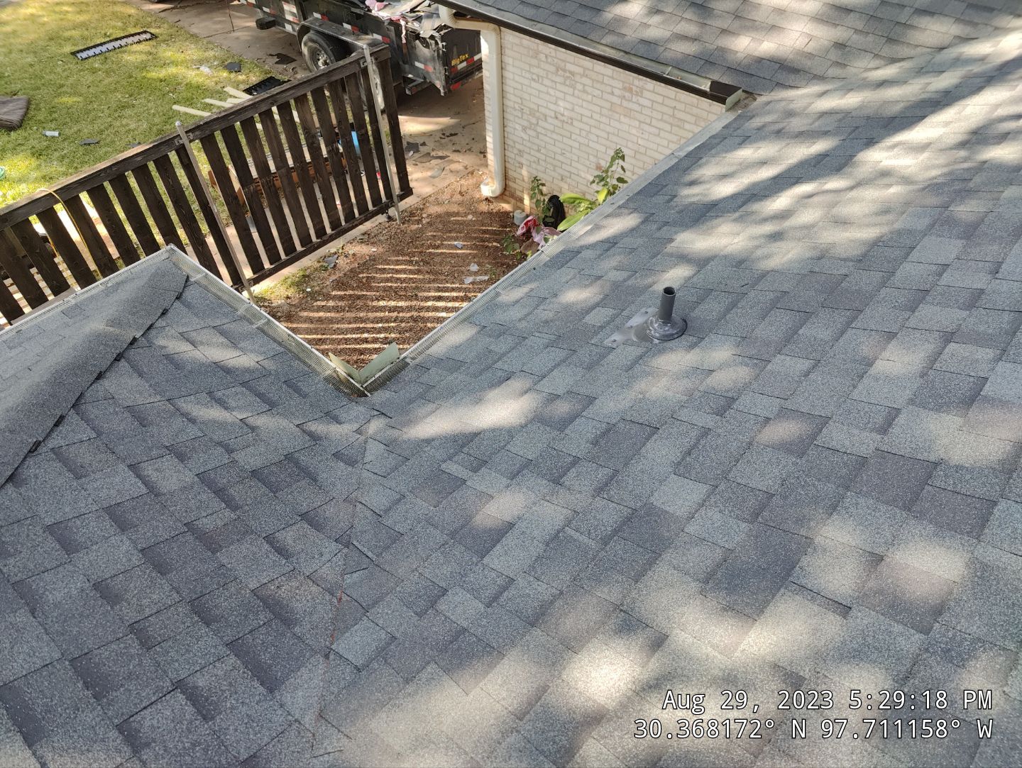 Residential Roofing Installation using Owens Corning Oakridge Estate Grey by DeZign Roofing & Exteriors