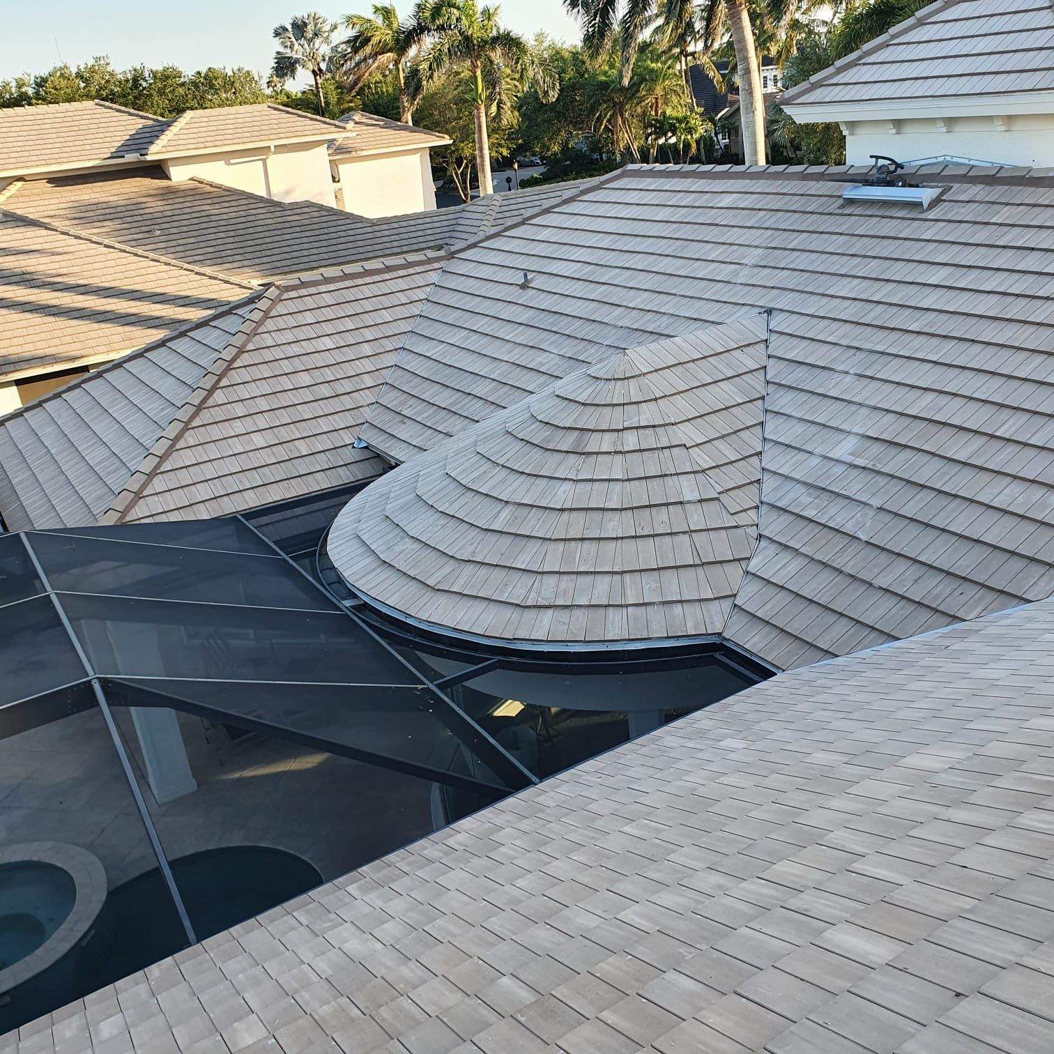 Westlake Saxony 900 Split Slate Coconut White with Antique by 6D Roofing & Consulting, LLC