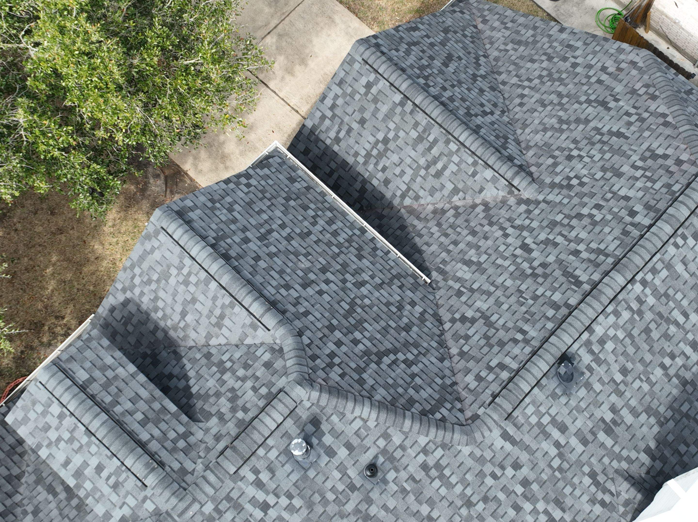 SureStart PLUS 4-STAR Warranty Fully covers materials, labor, tear-off and disposal expenses in years 1-50. by Roof Concepts Construction
