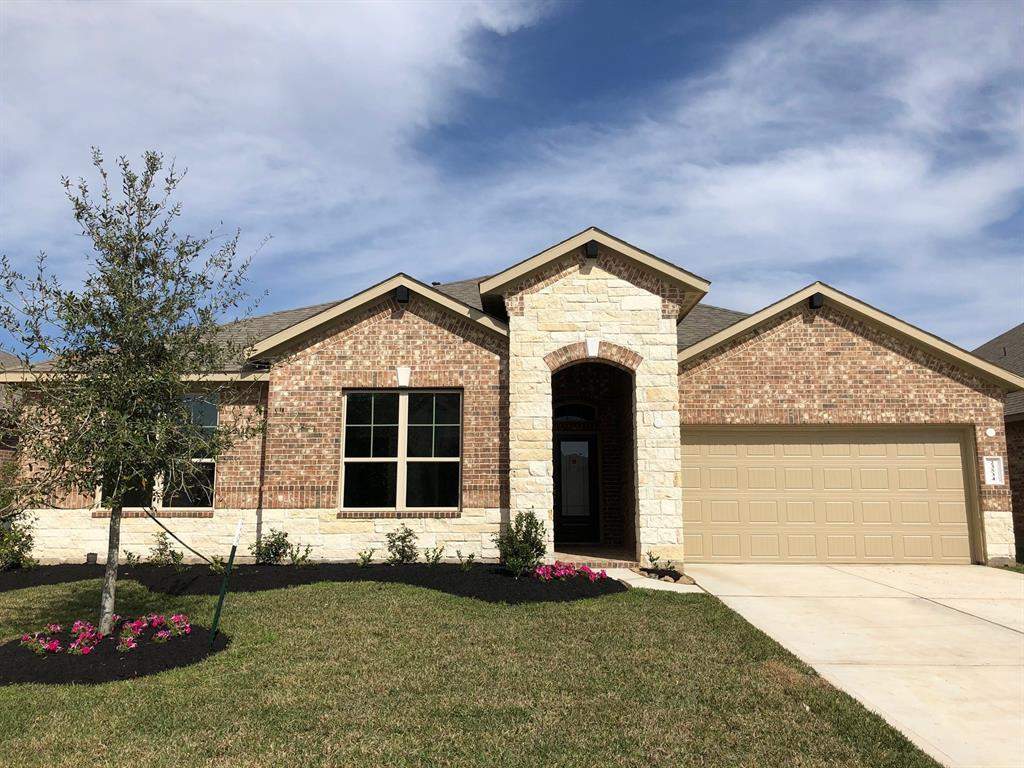 23534 Mantova River by Noble Roofing