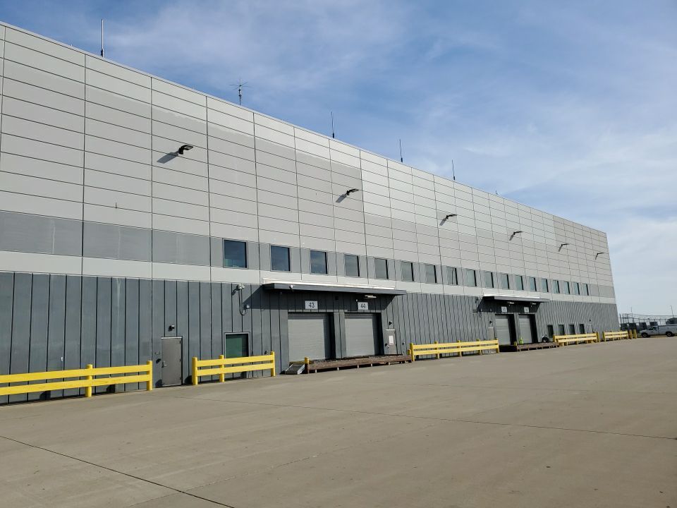 Tilt-up Precast Exterior Warehouse Painting by Paint Platoon USA