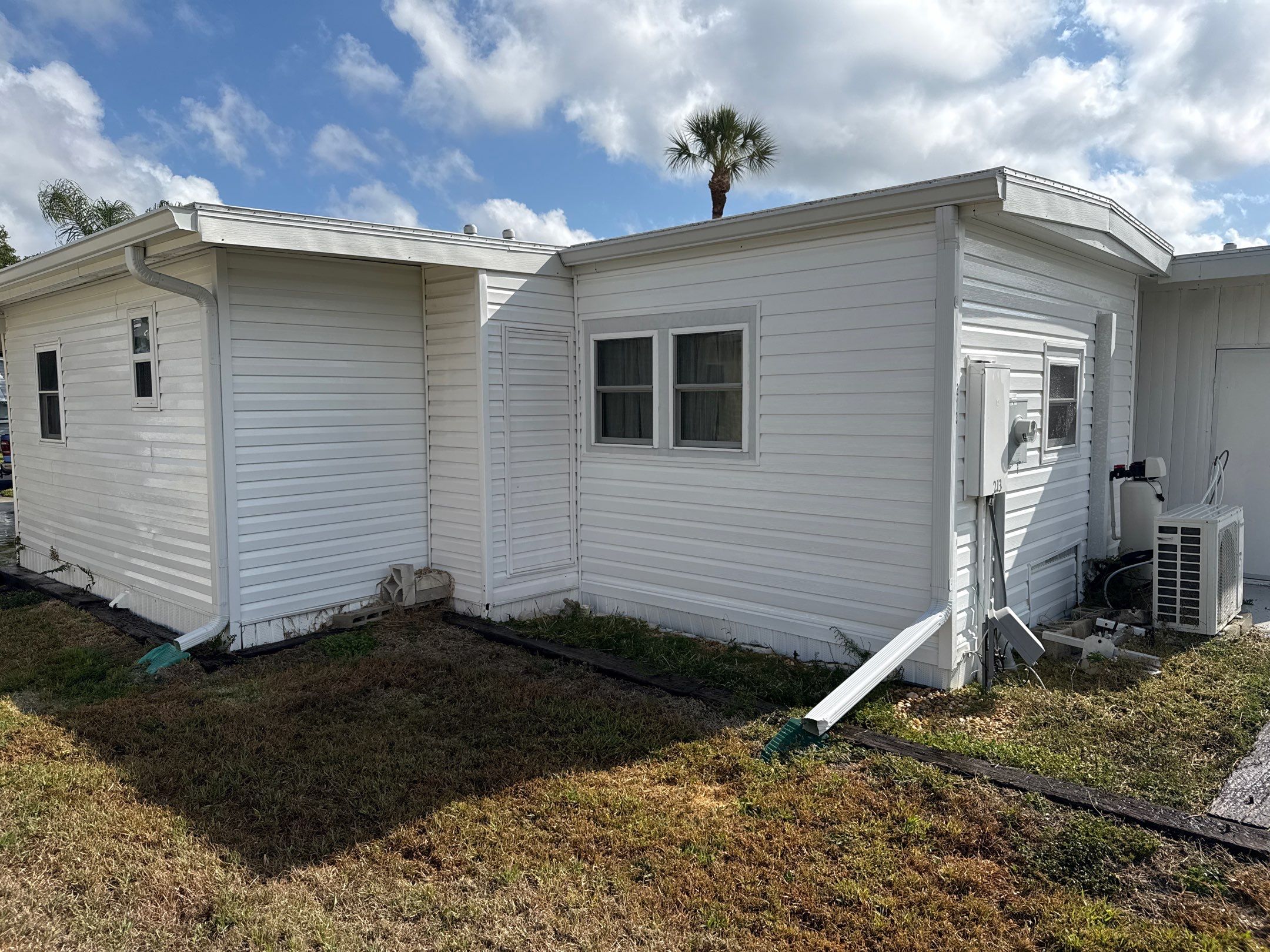 Mobile Home Soft Wash & TPO Roof Cleaning in Leisure Lake Mobile Home Park – Palmetto, FL by Sunshine AquaWash