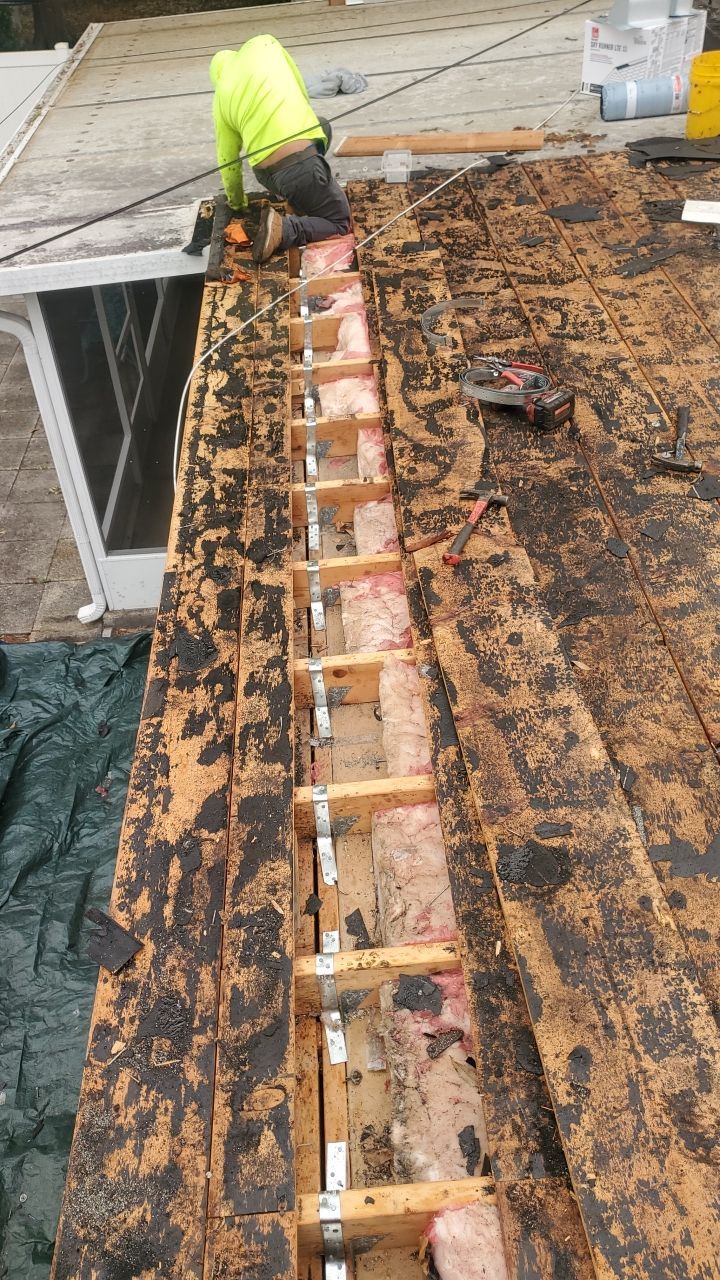 Project in St. Petersburg 33710 by Mitchell Roofing Company LLC
