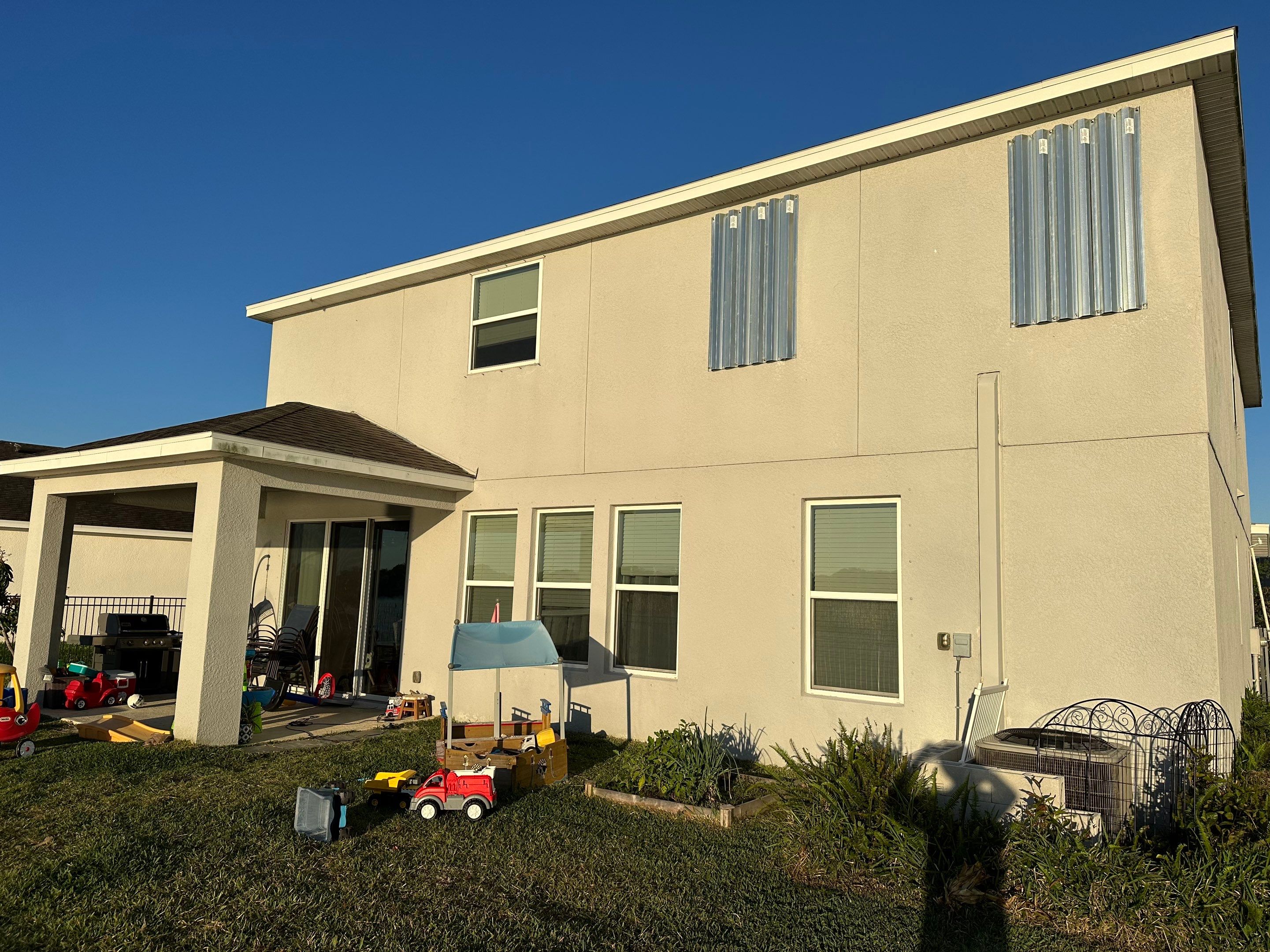 2-Story House Wash & Paver Driveway Cleaning in Trevesta Community, Palmetto, FL | Sunshine AquaWash by Sunshine AquaWash