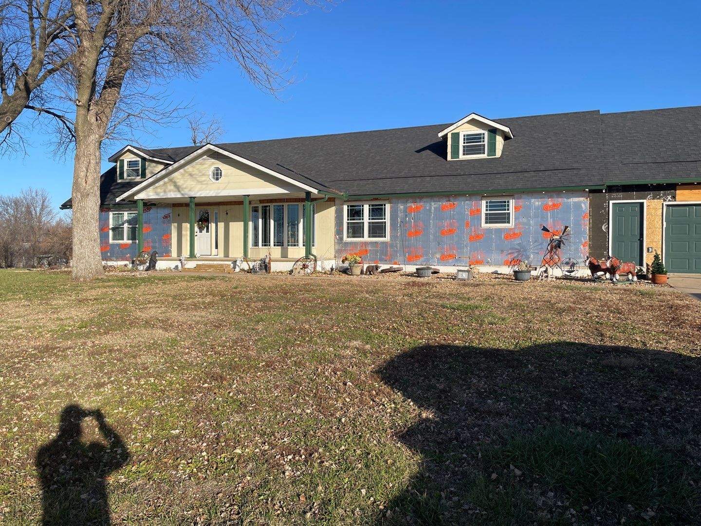 Siding Installation using Craneboard D7 by EEC Windows, Siding & Roofing