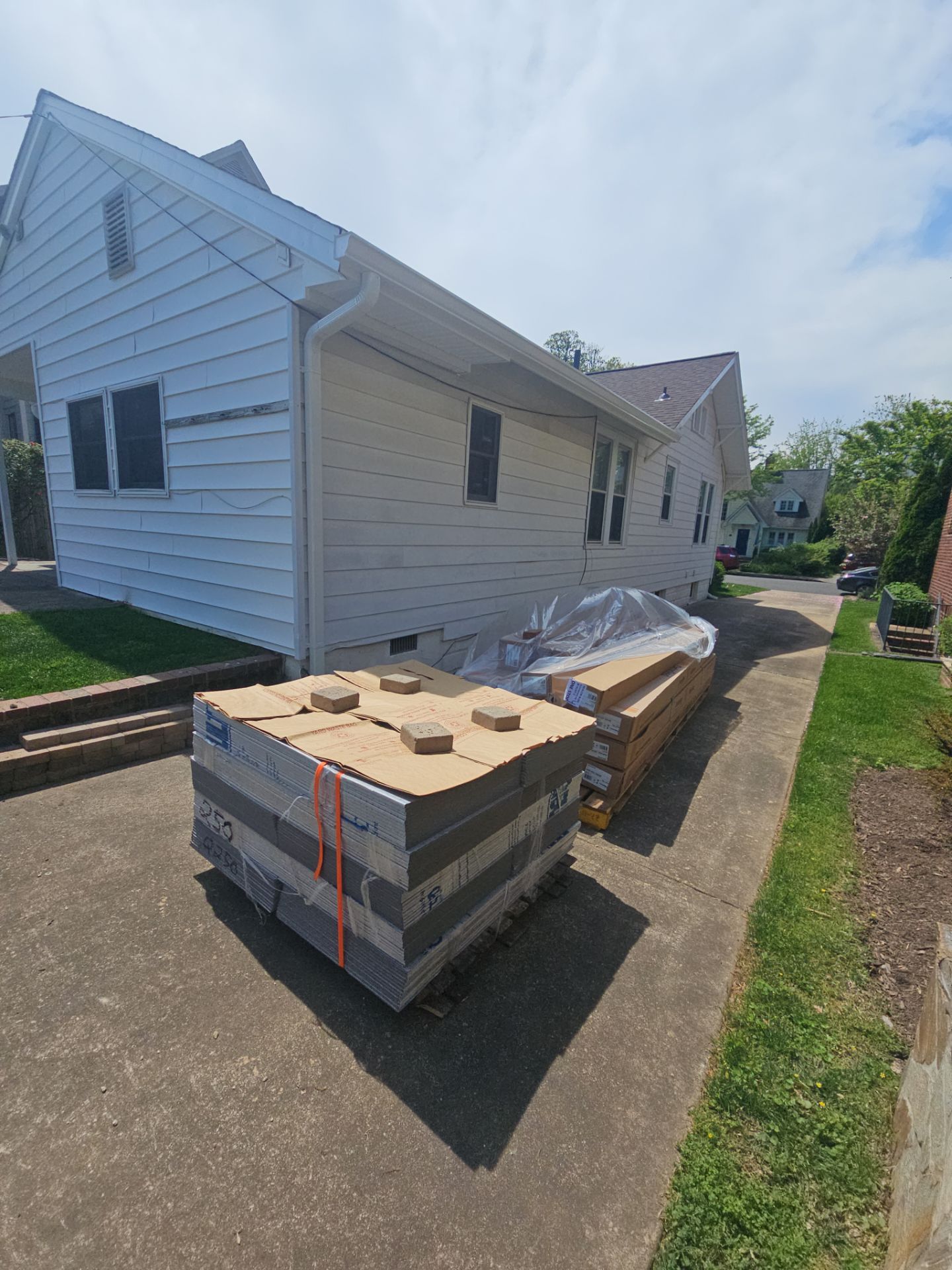 Full roof and siding replacement by Real1Construction