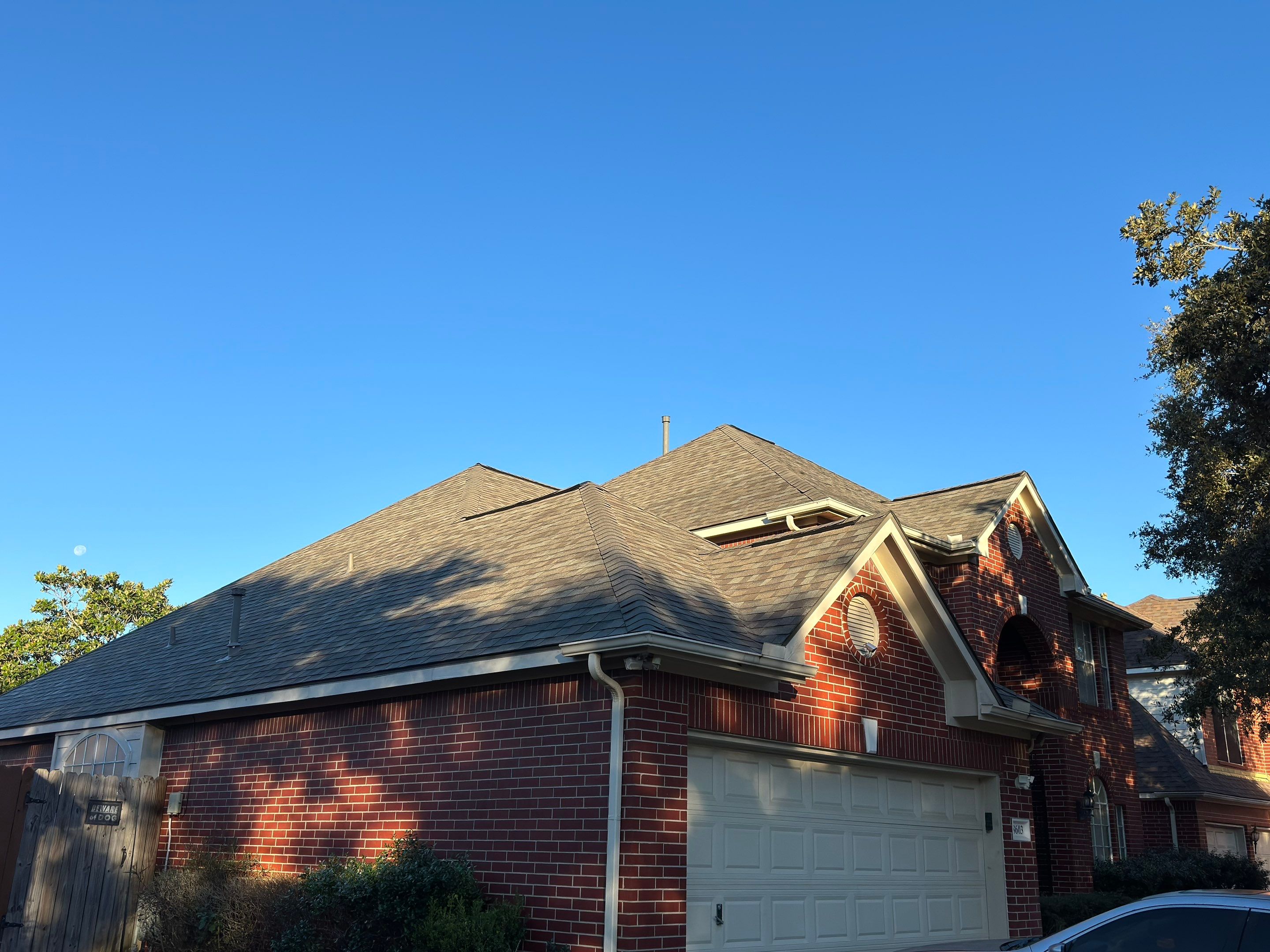 Residential Roofing Installation using Owen's Corning Duration (Lifetime) Shingles by Roof Repair Company