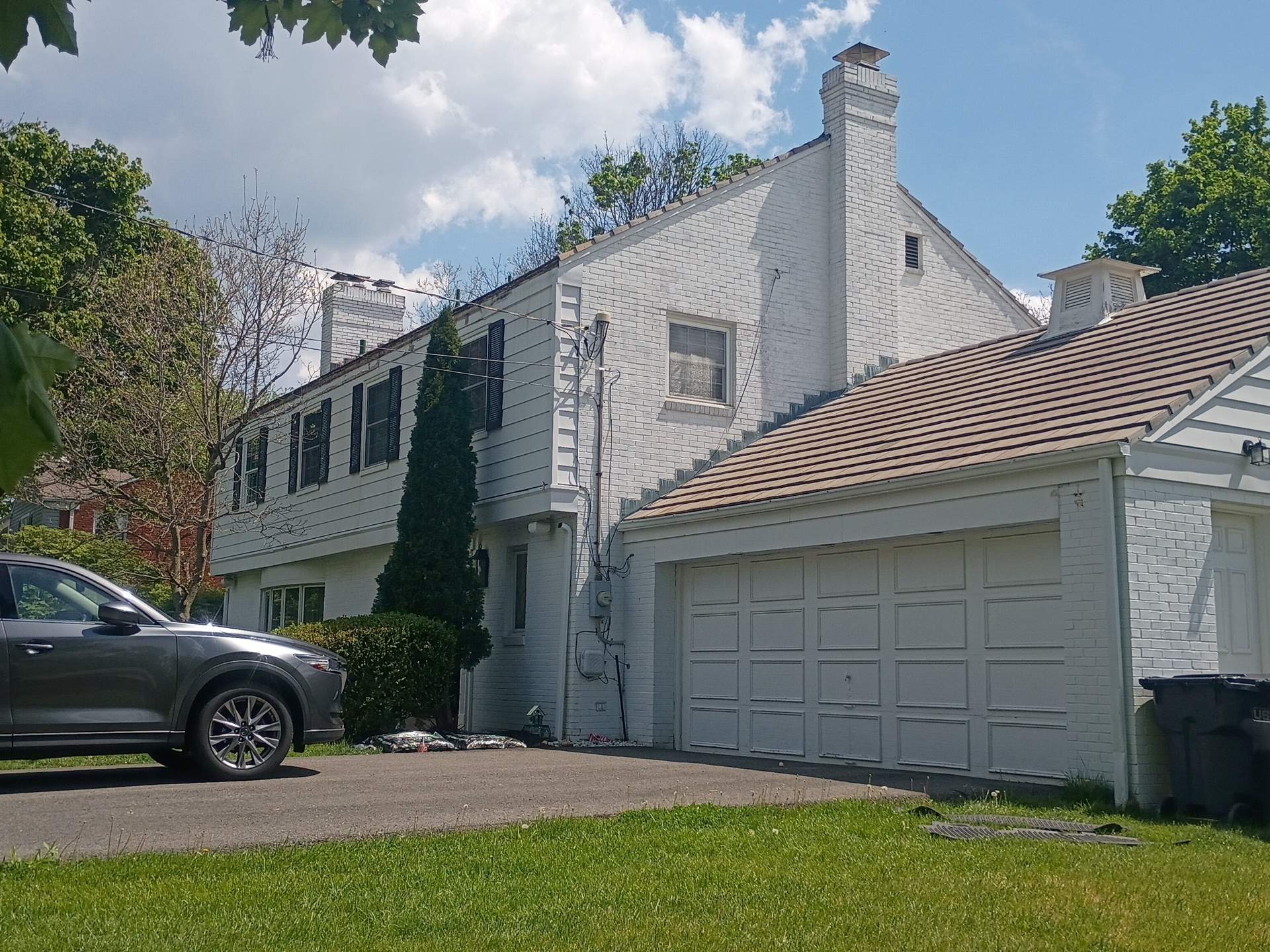 Provia Traditional Lap Siding in White by Ideal Siding Pittsburgh