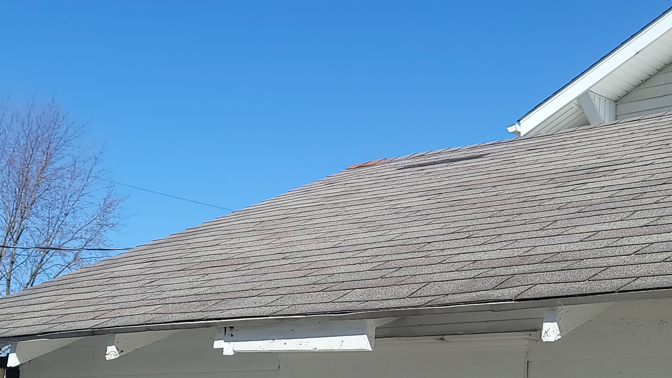 ATLAS PINNACLE COLOR: HEATHERBLEND DRIPE EDGE: WHITE by Eagle Eye Roofing