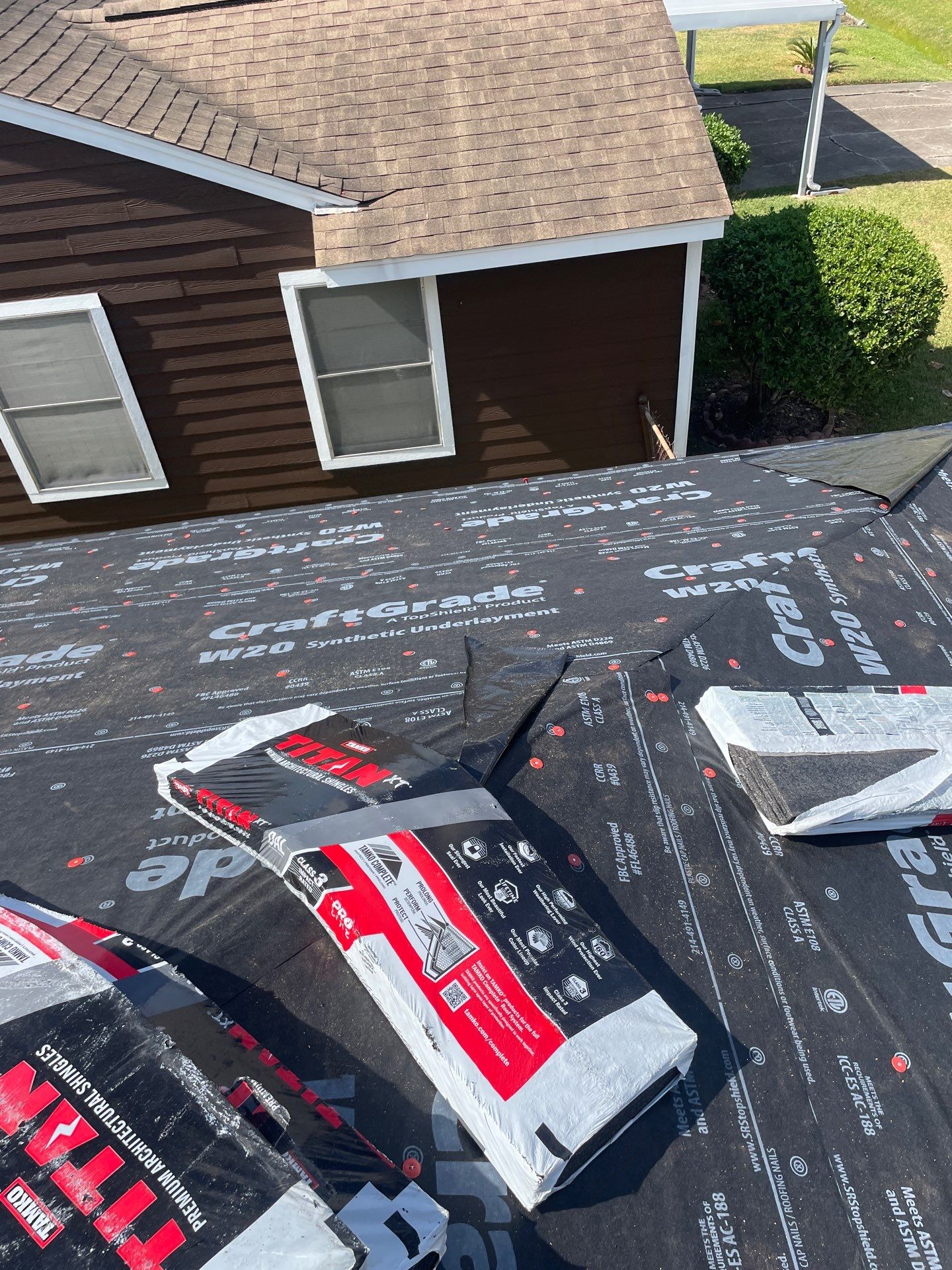 Residential Roofing Installation using Owen's Corning Duration (Lifetime) Shingles by Roof Repair Company