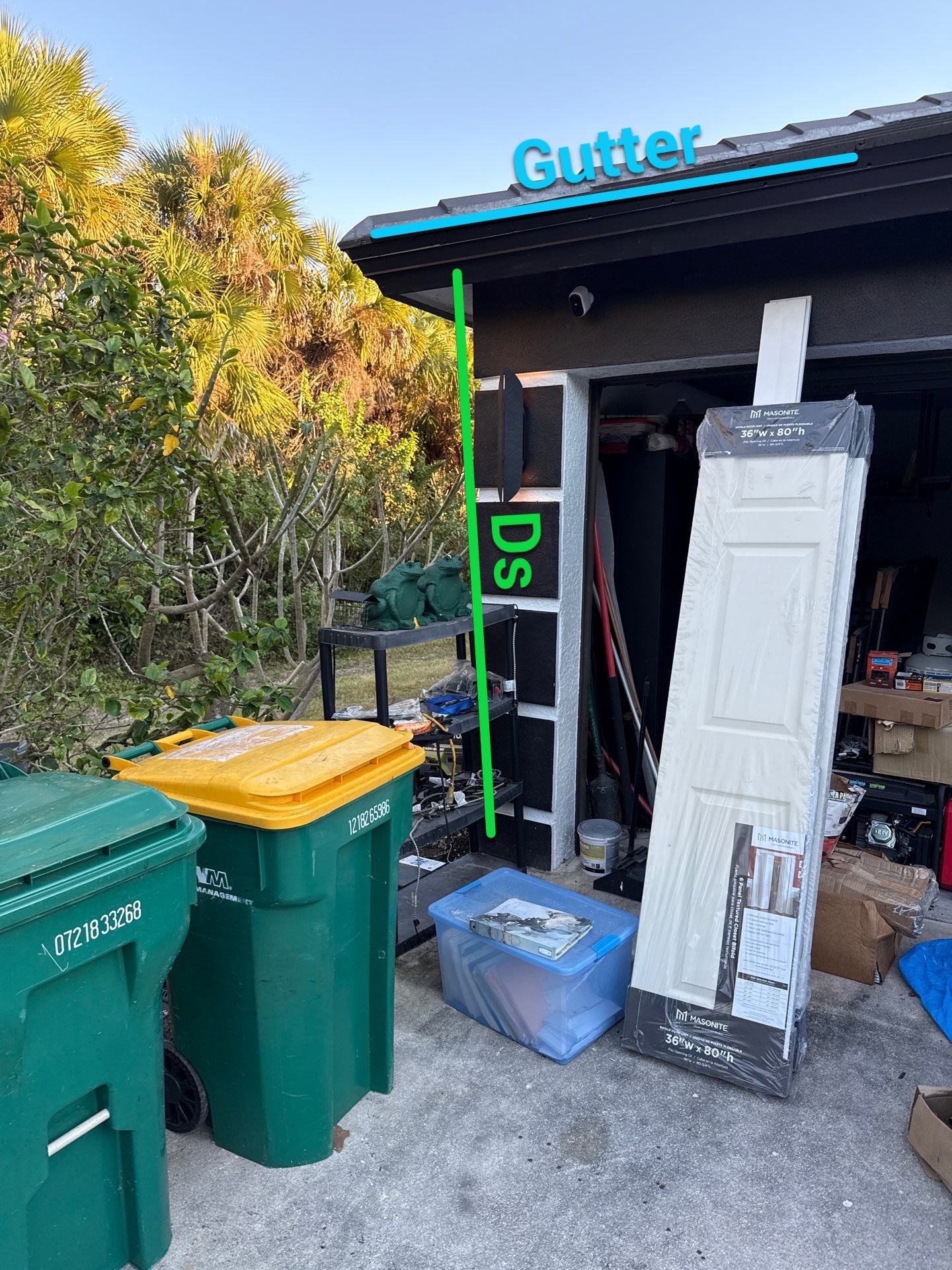 Bronze Seamless Gutters using bronze gutters in Naples FL by Gutter Professors