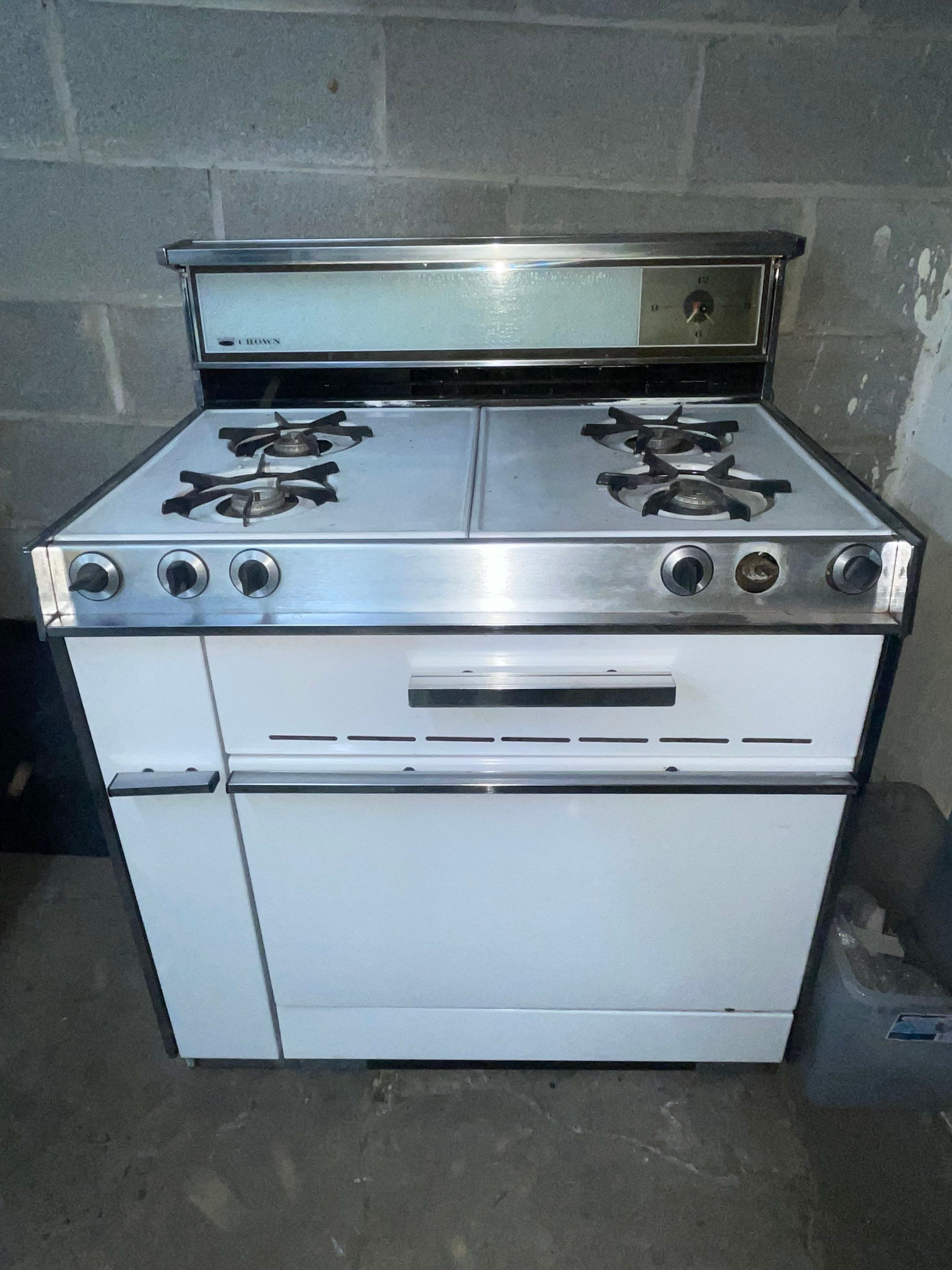 Stoves for Sale as of December 2023 by Belgrove Appliance Inc