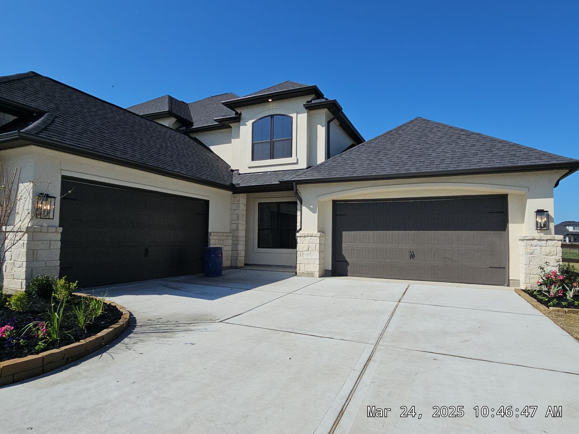 Waller 2025: Apex Stucco Expertise in a Custom Build by Apex Conventional Stucco Llc