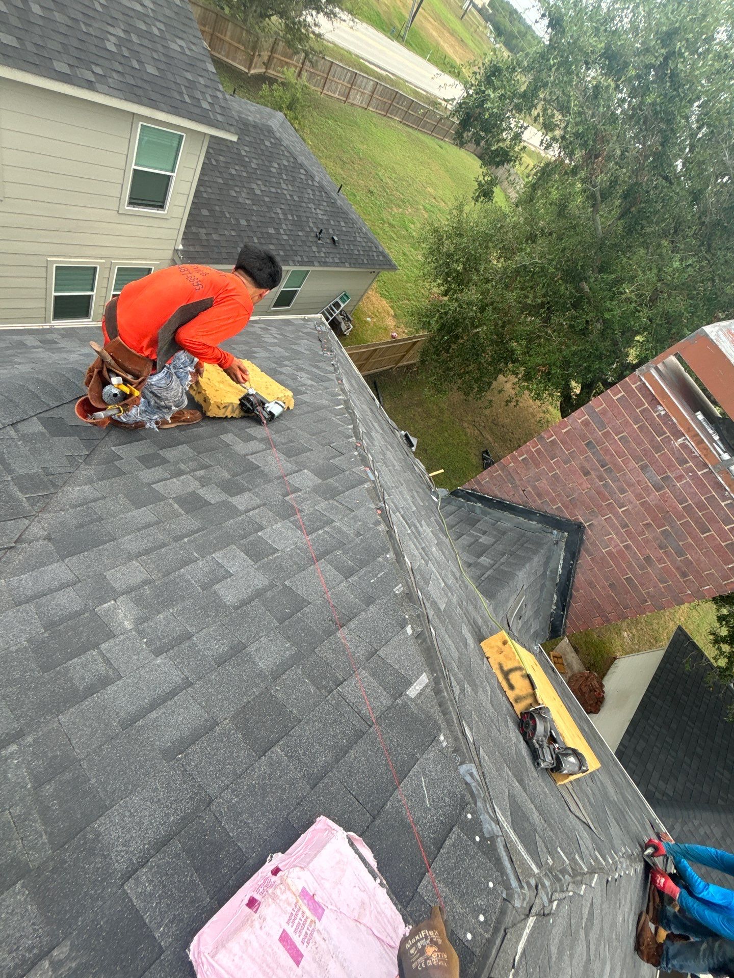 Residential Roofing Installation using Owen's Corning Duration (Lifetime) Shingles by Roof Repair Company