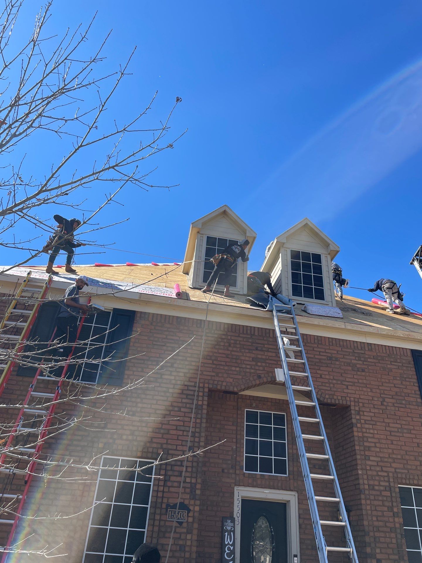 Residential Roofing Installation using Owen's Corning Duration (Lifetime) Shingles by Roof Repair Company