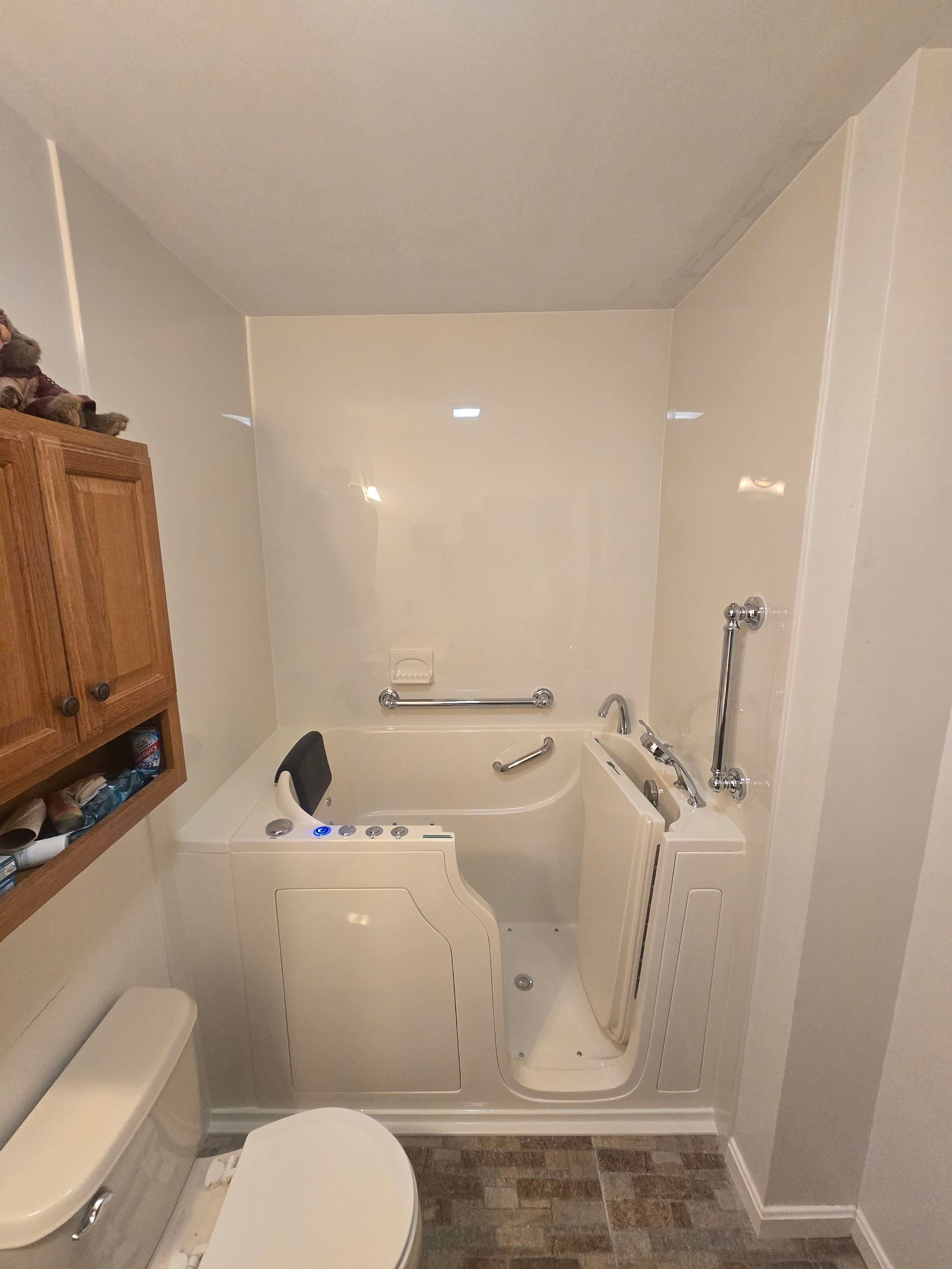 Job photos by Coastal Bath Company