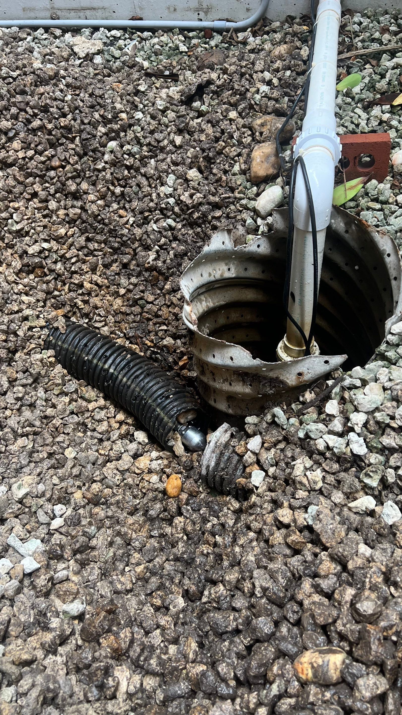 Marco Island Condo Stormwater System Maintenance and Standing Water Removal by APS Power & Water