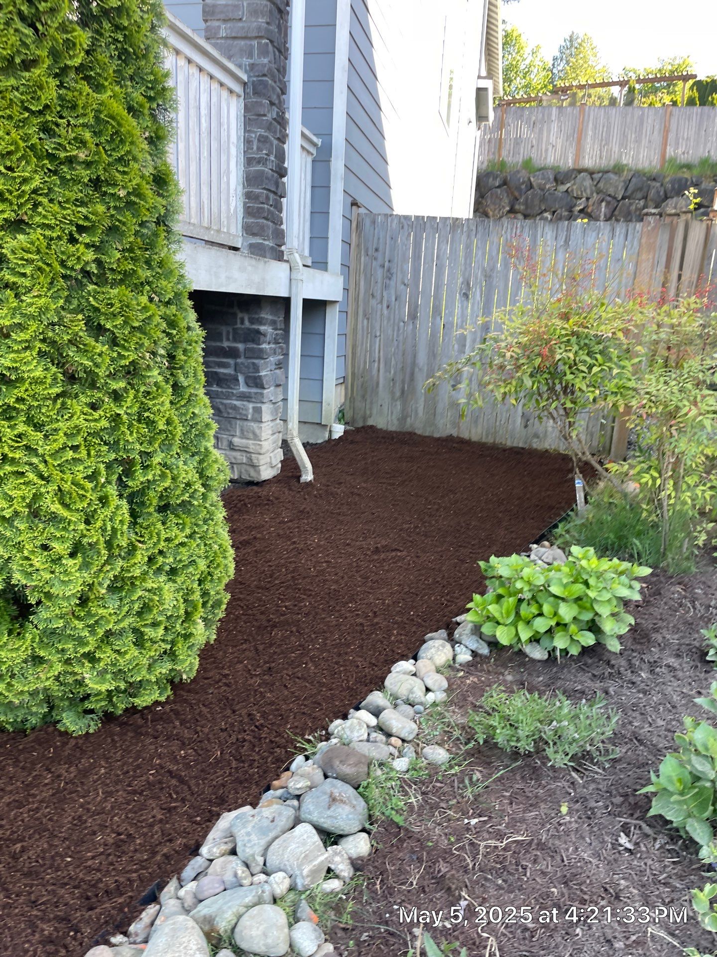 Front Yard Landscaping Makeover | Snohomish  by Jireh Asphalt & Concrete Inc 