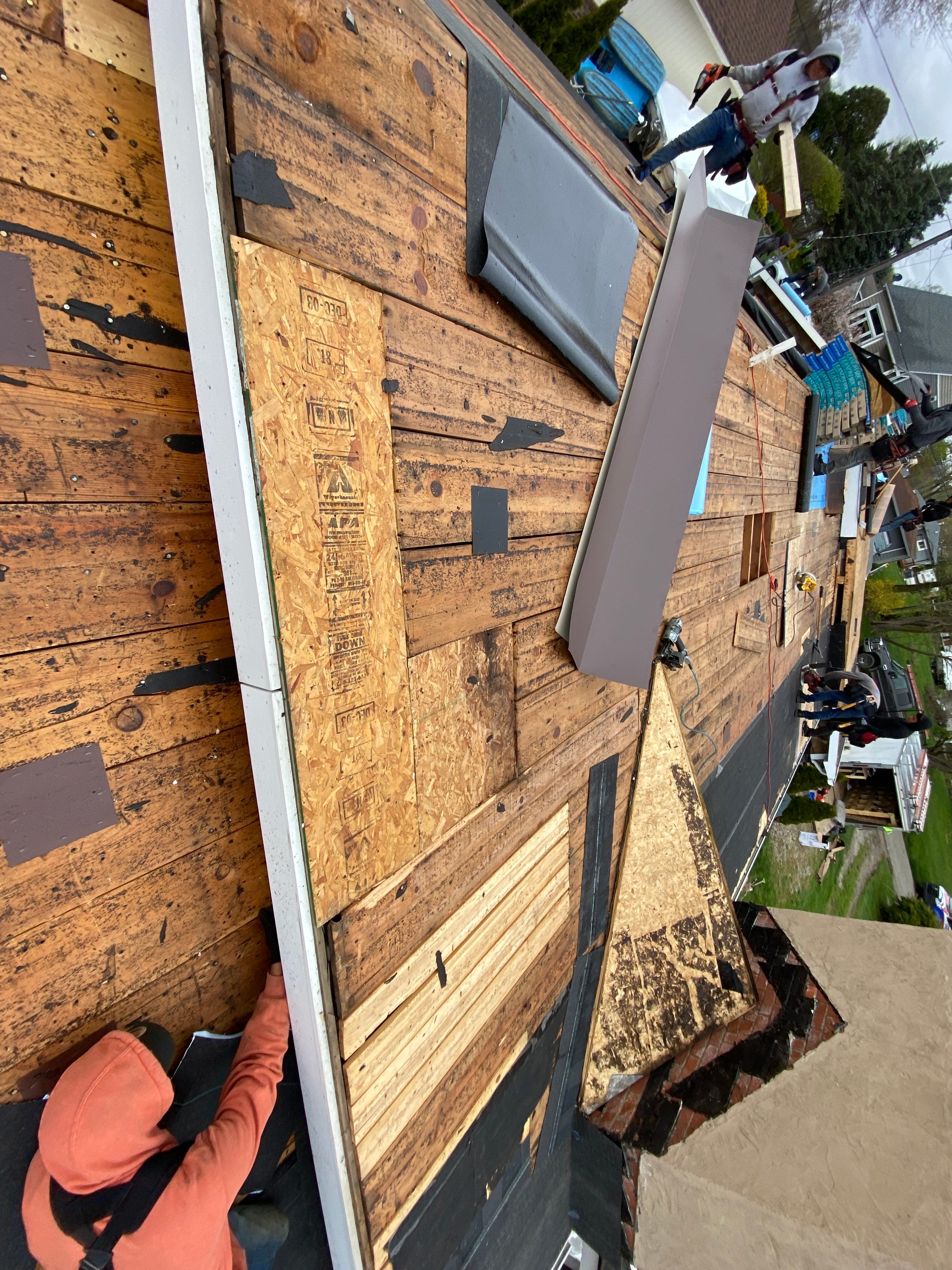 Roof Replacement using CertainTeed Landmark by 180 Contractors