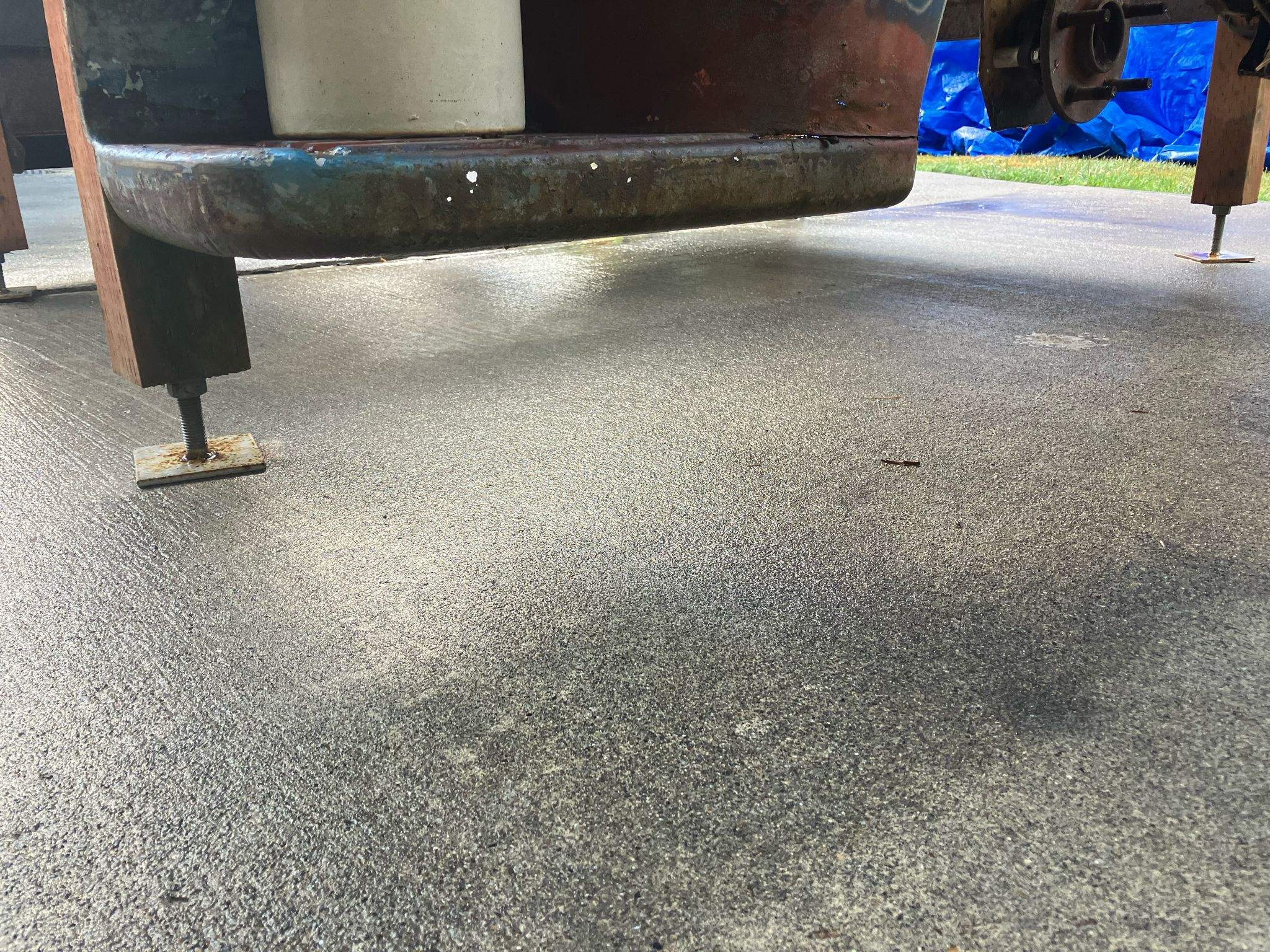 Vuba Back Patio by Concrete Coating Experts Inc.