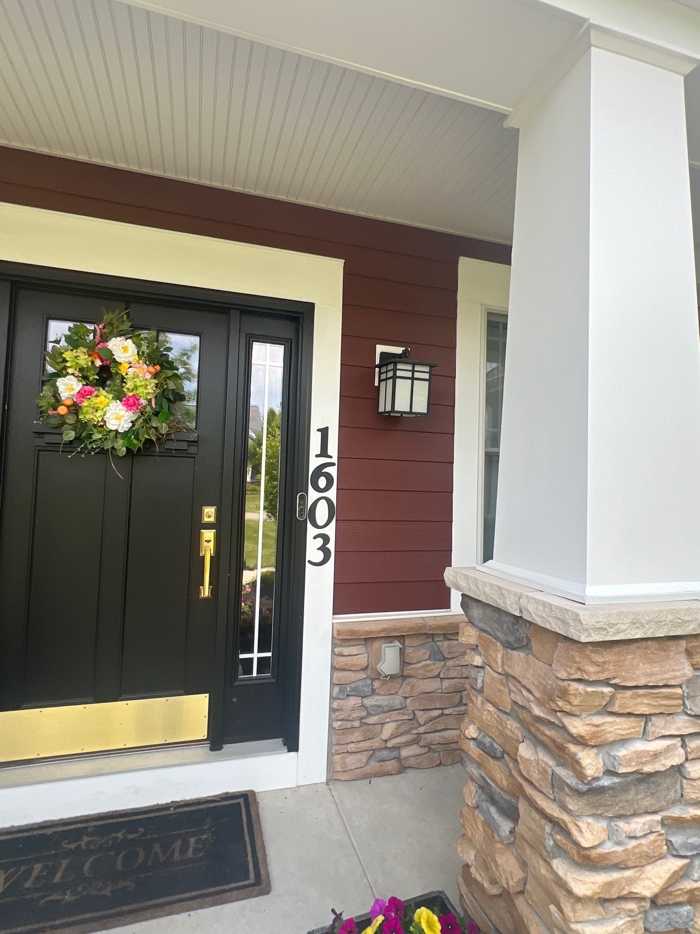 Countrylane Red James Hardie Siding Replacement in Franklin Park by Knockout Home Solutions