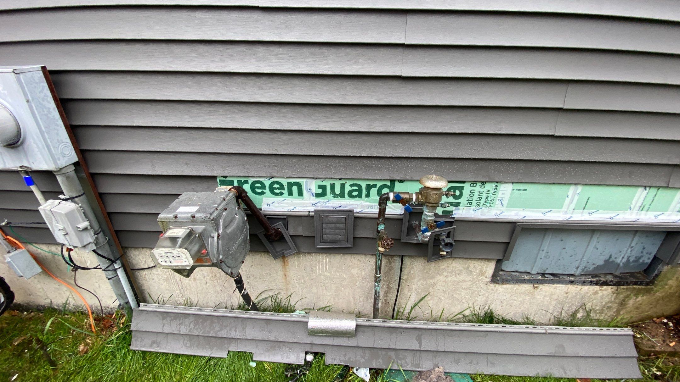 Siding Replacement using CertainTeed Restoration Classis D4 by 180 Contractors