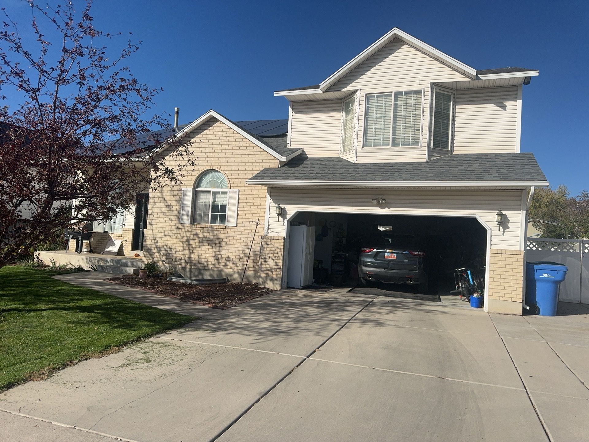 Orem | Premium HeartTech Vinyl Upgrade | Aspen & Quiet Willow Accents by Ideal Siding Utah