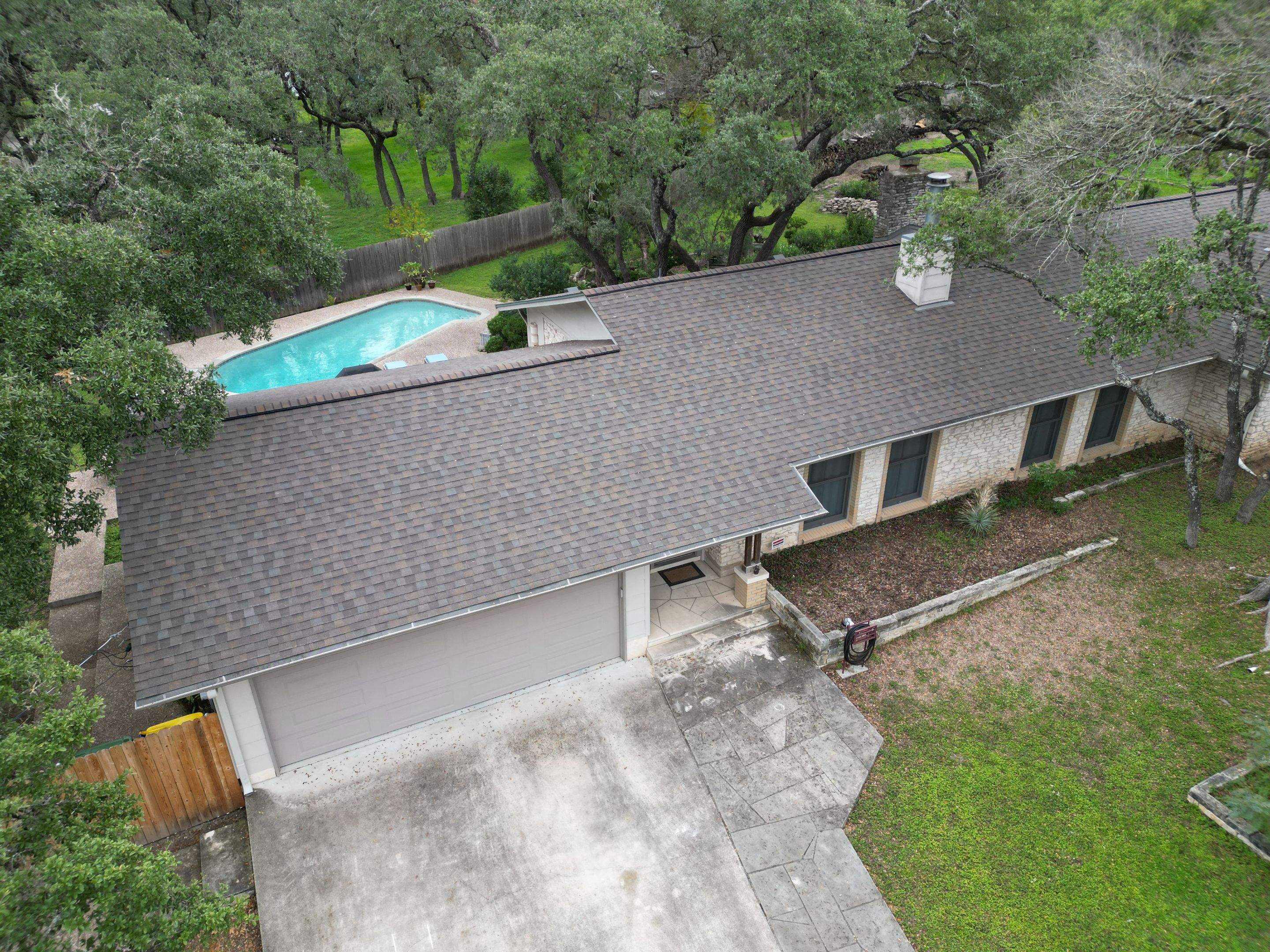 Heather Blend - CertainTeed Landmark by RoofsOnly.com