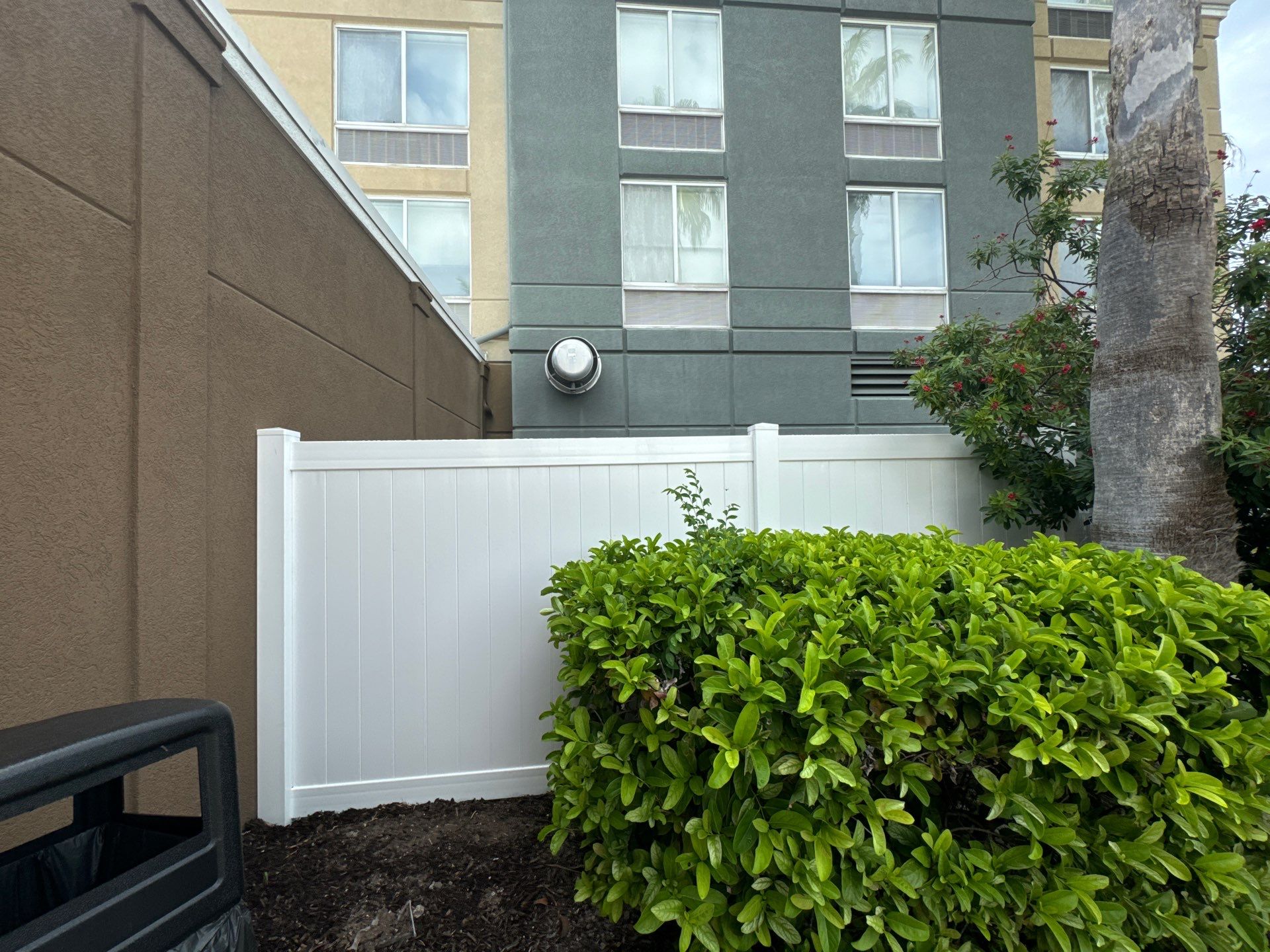 Vinyl Privacy Fence using 6Ft White Vinyl Privacy Fence by Asap fence and gates, LLC