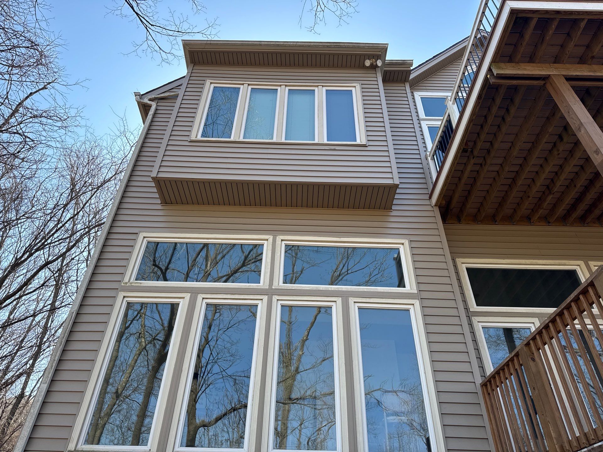 Siding Installation using Clay Market Square by EEC Windows, Siding & Roofing