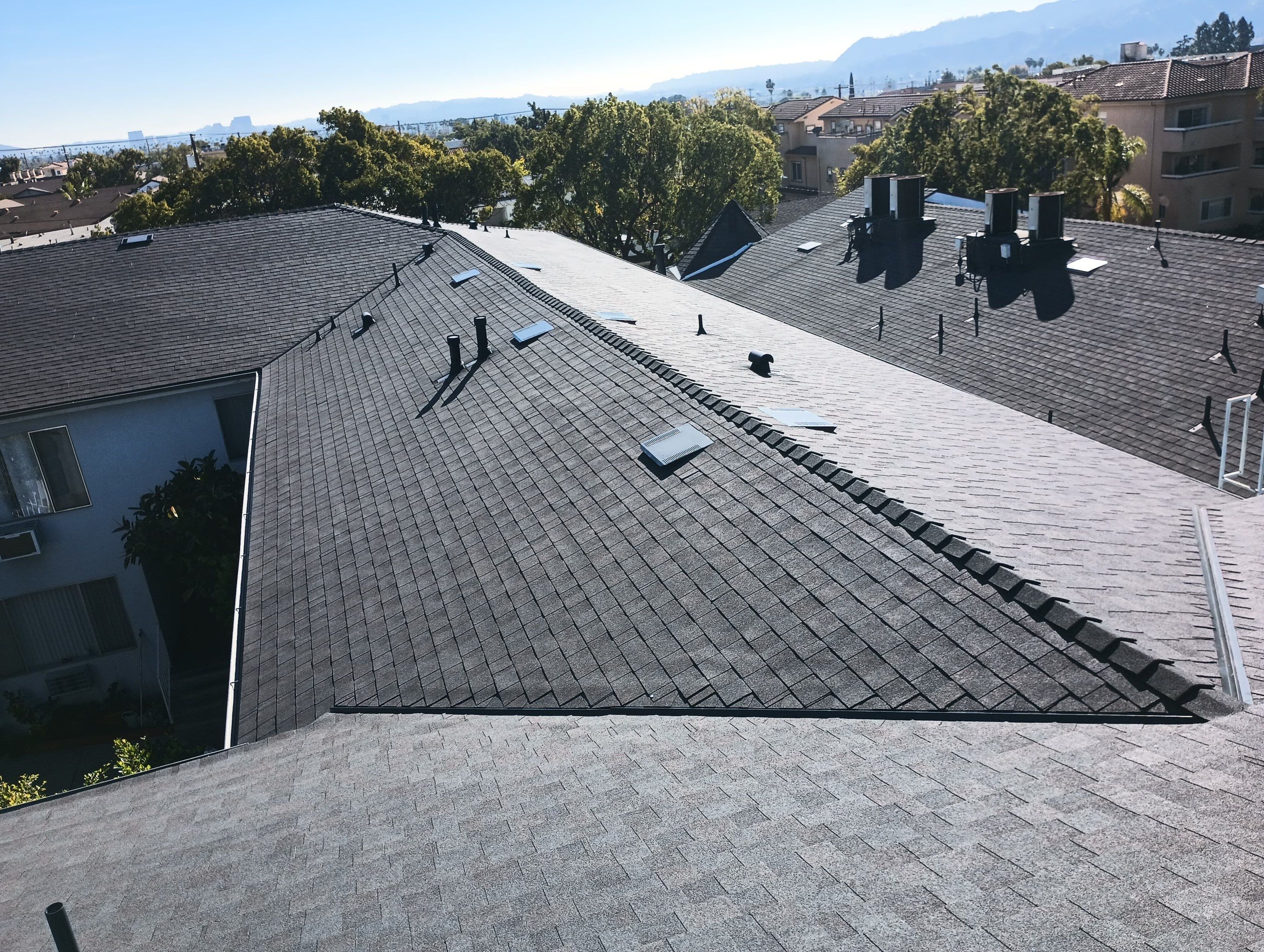 New Roof! Aparmtent Building in Burbank, CA by Hull Brothers Roofing