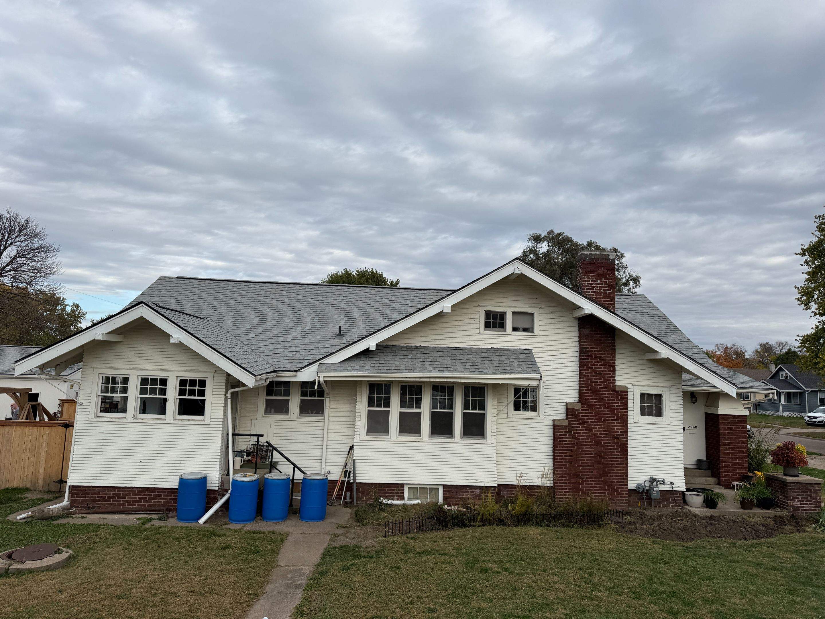 Full Residential Roof Replacement and Detached Garage Roofing in Council Bluffs by Star Home