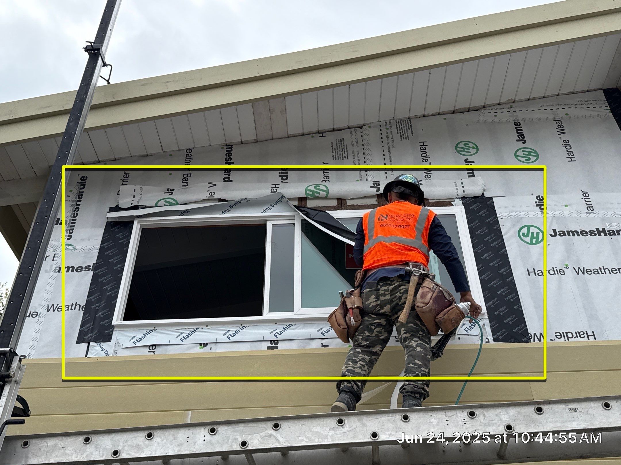 James Hardie prime V-grove by New Era Siding Inc 