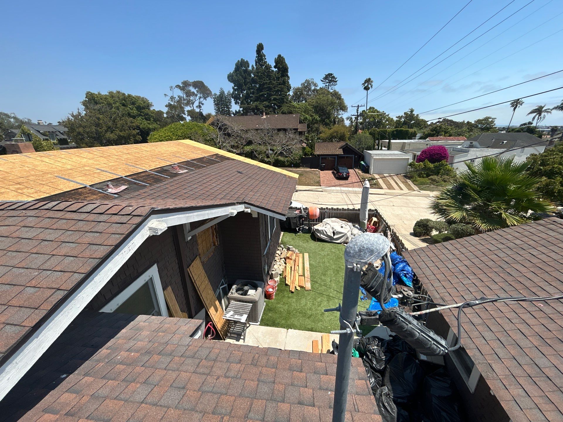 Dana Logsdon Roofing & Solar featured photo.