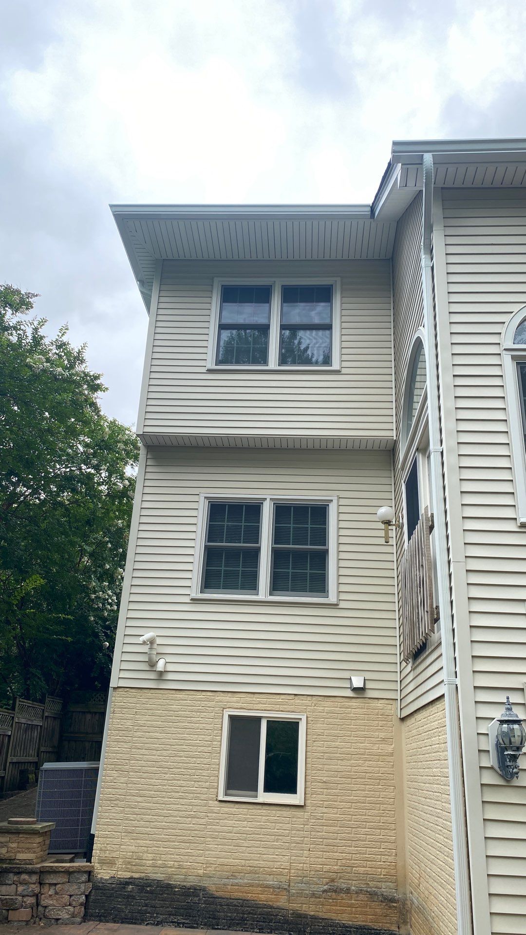 McLean: Residential Roof Installation with Landmark Pro Designer Shingles in Max Def Moire Black by RM Banning, Inc.