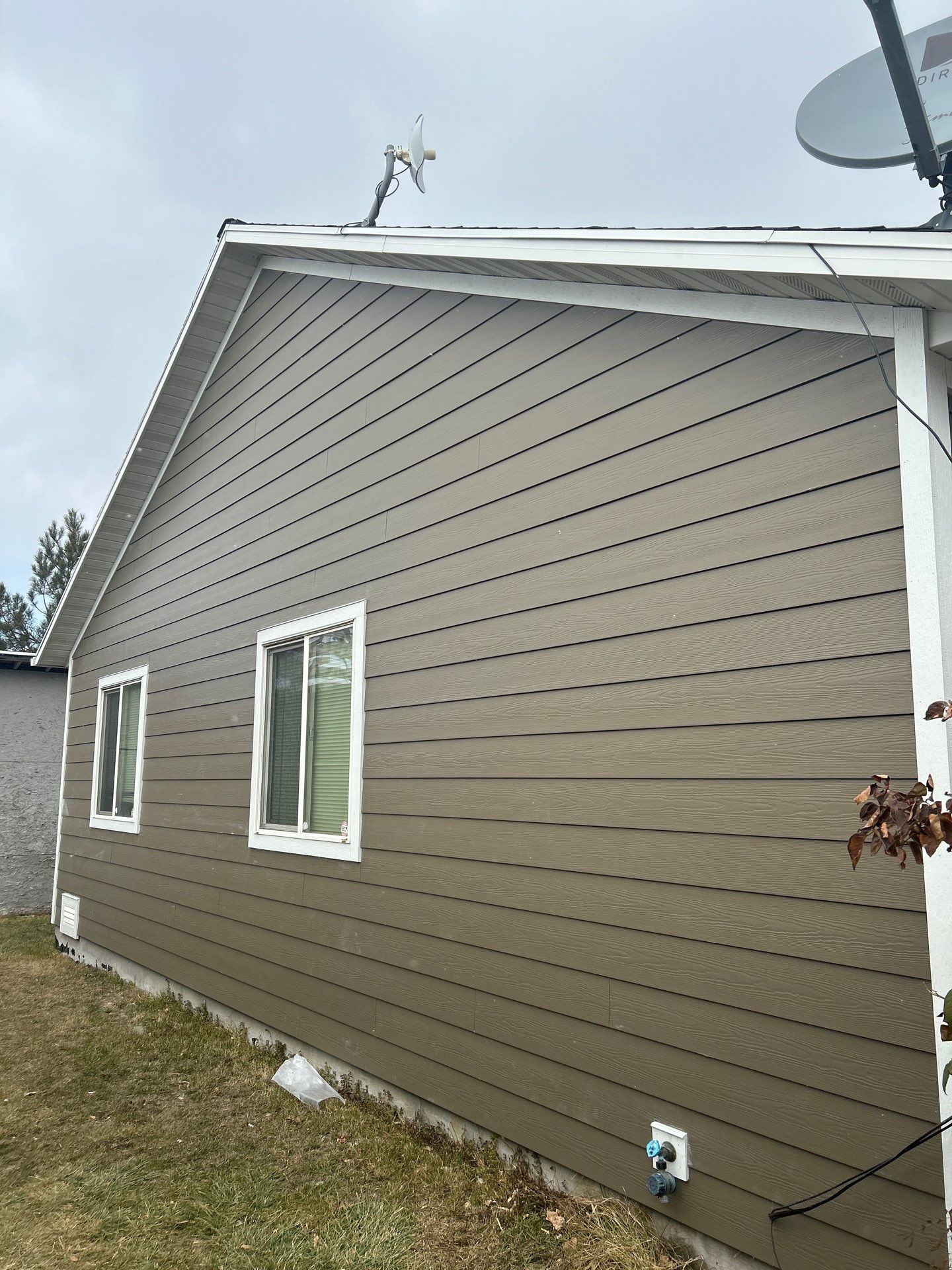 Orem | Complete Fiber Cement Upgrade | Timber Bark & Arctic White by Ideal Siding Utah