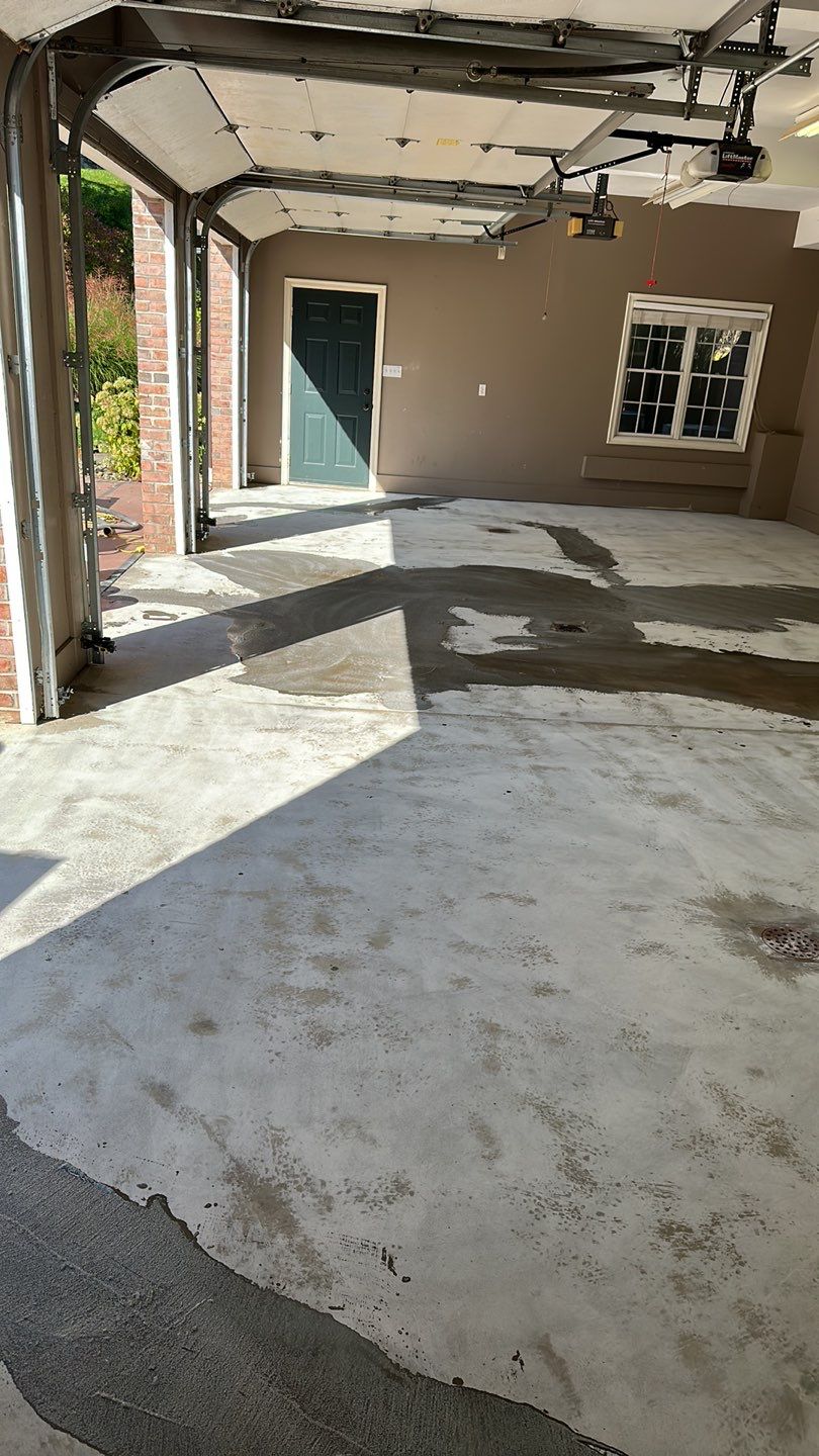 Big Garage Project in Mars by Floors in a Day, Inc