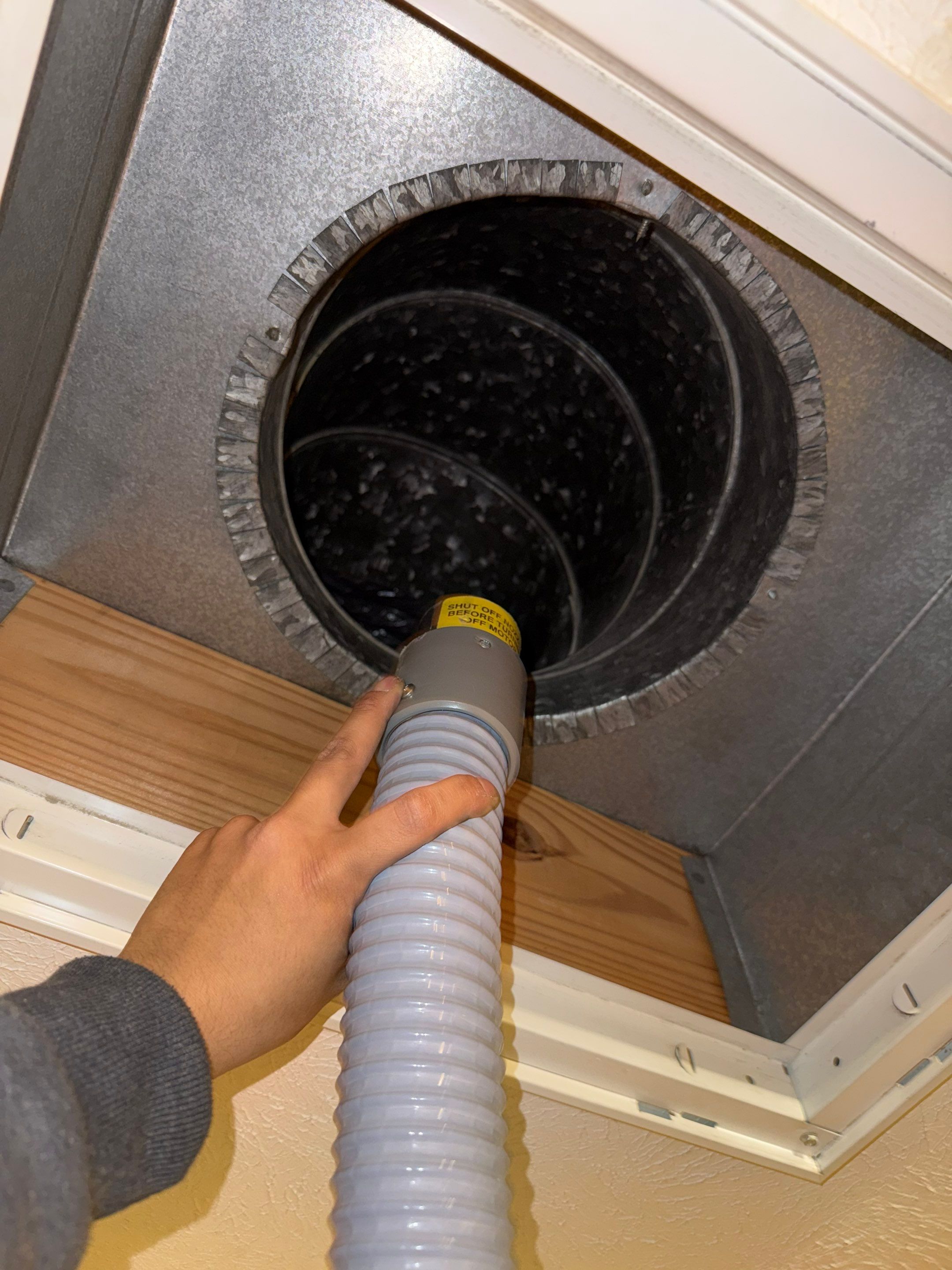 Duct Cleaning and Sanitization in Woodstock by Elemental Heating and air conditioning LLC
